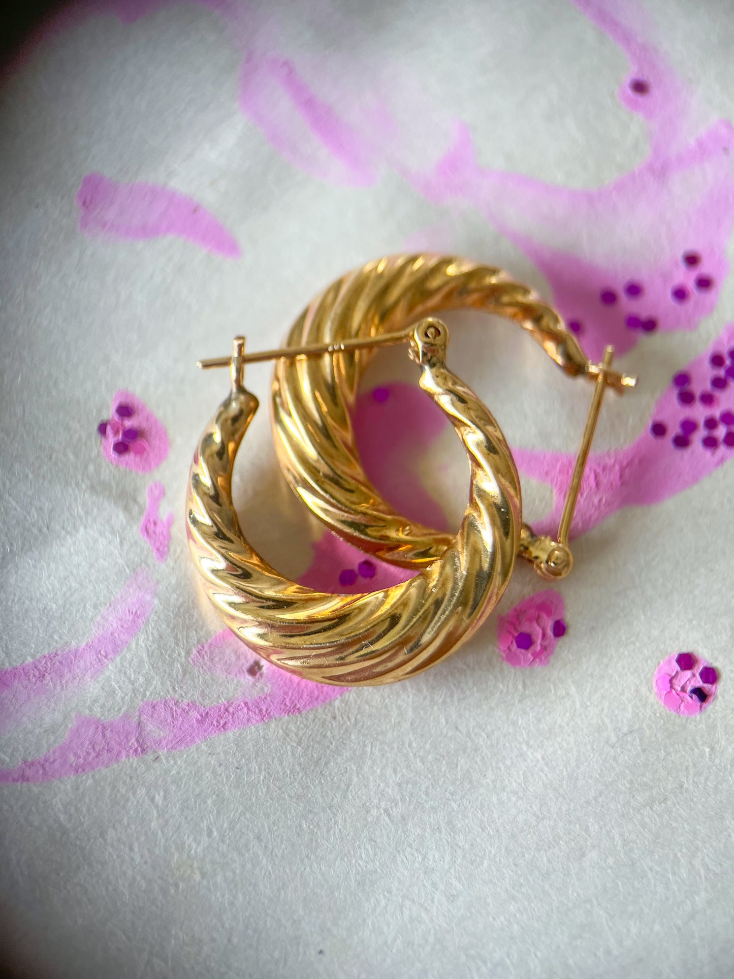 Vintage Twist 14k Yellow Gold Hoop Earrings