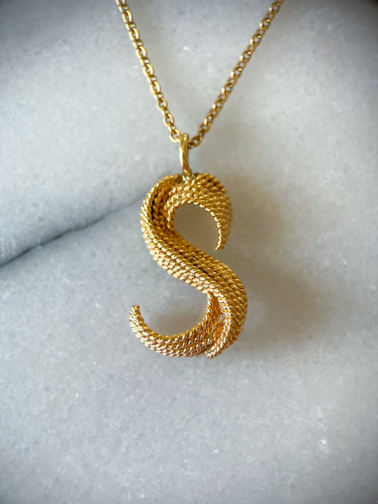 Vintage Woven 'S' 14k Yellow Gold Letter Initial Charm