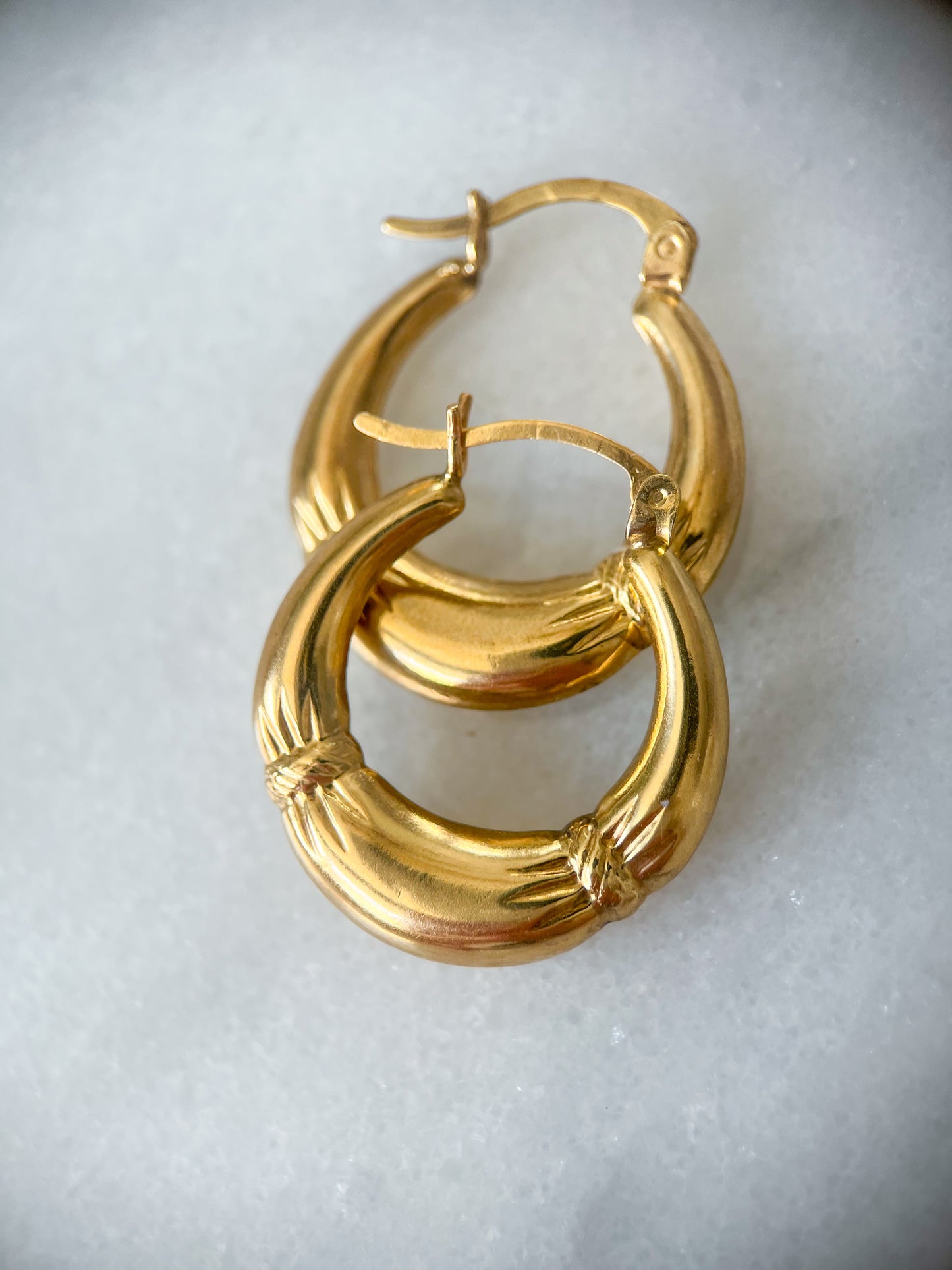 Vintage Puffy 10k Yellow Gold Hoop Earrings