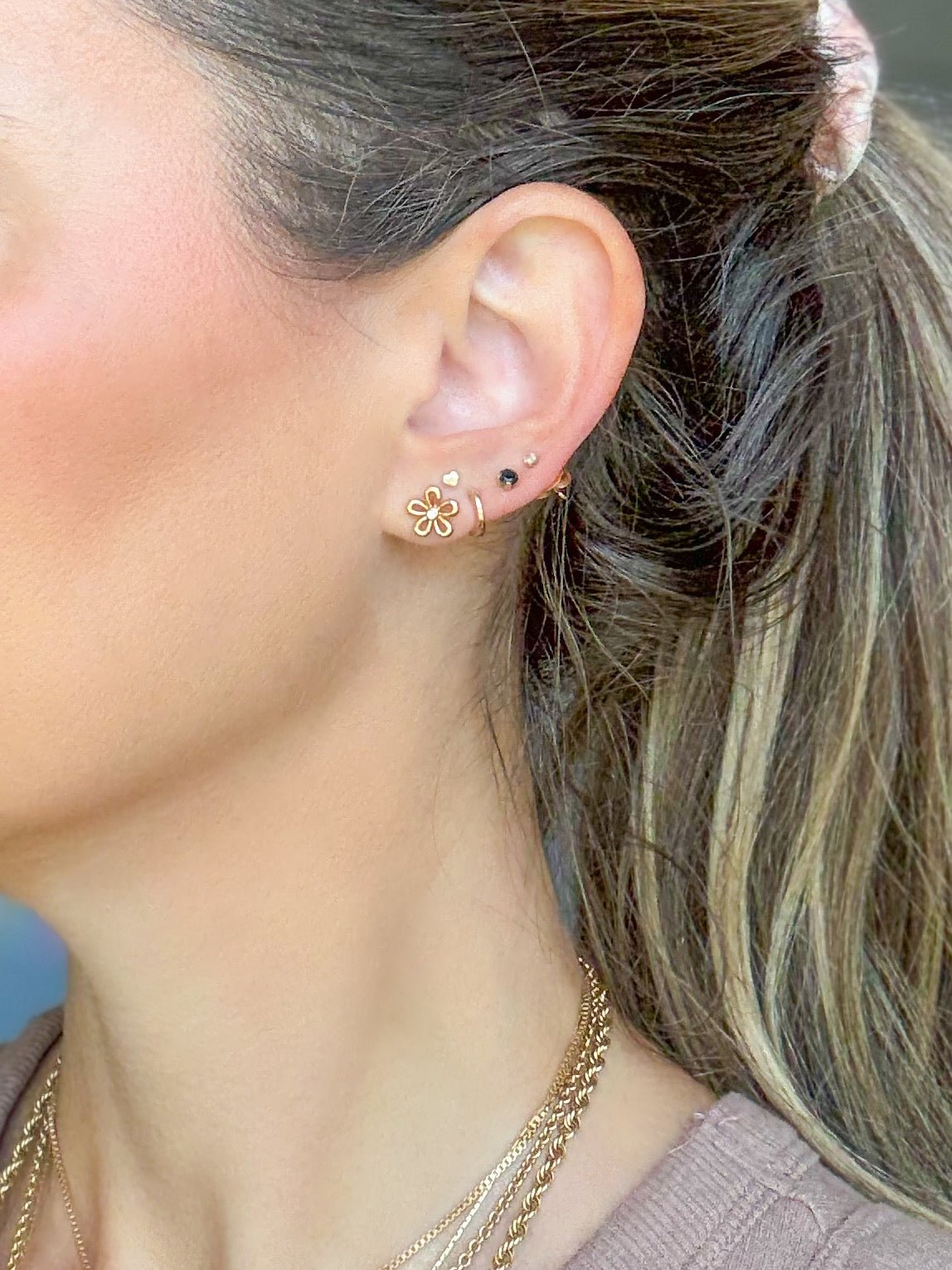 Natural Diamond Flower 14k Yellow Gold Stud Earrings