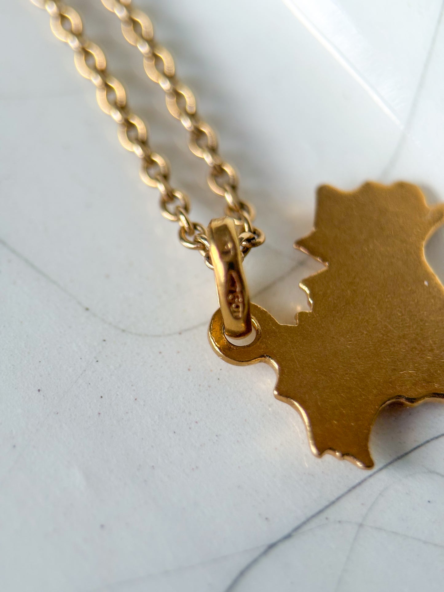 Vintage Italy 18k Yellow Gold Charm