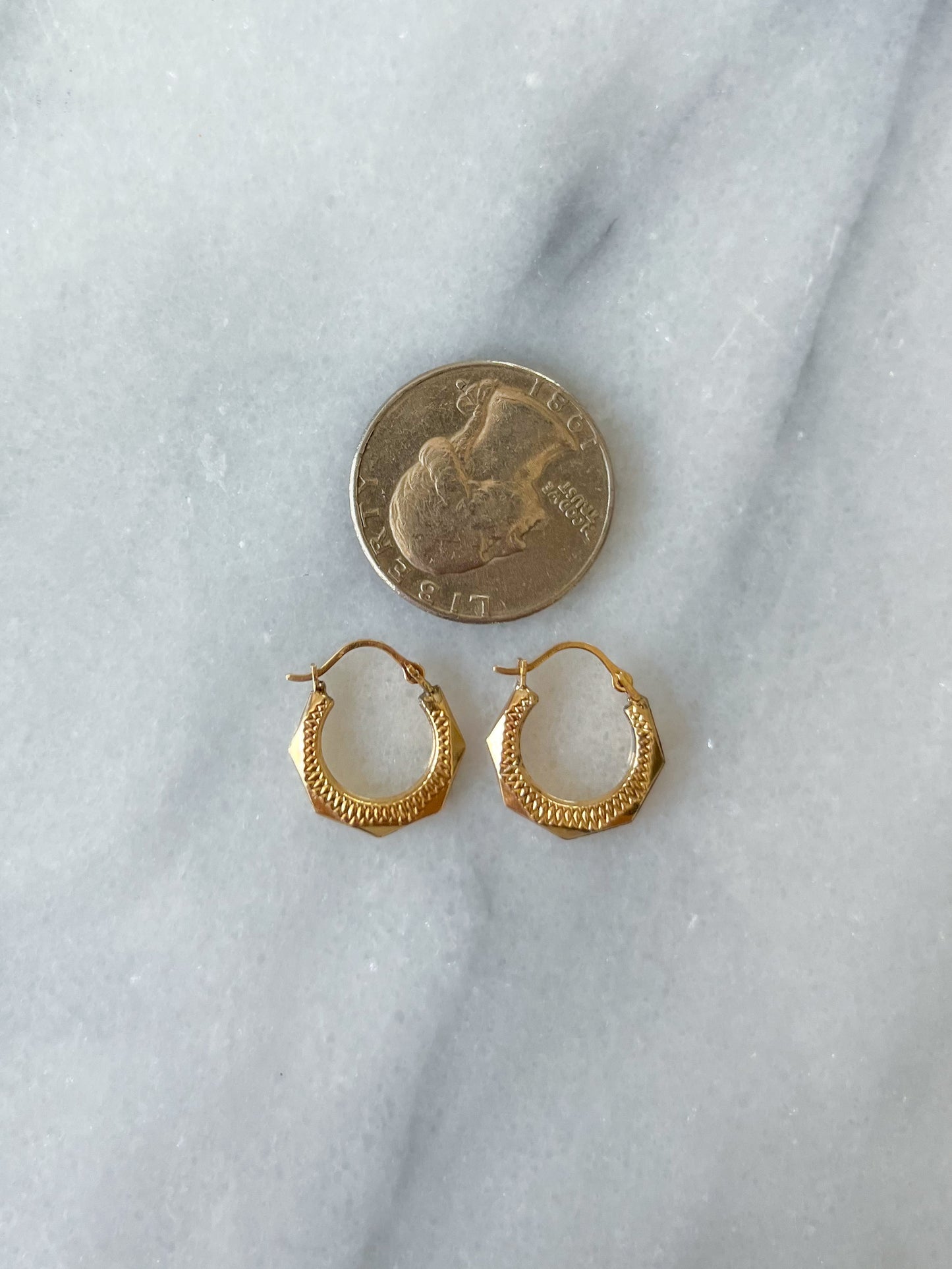 Vintage Faceted 10k Yellow Gold Hoop Earrings