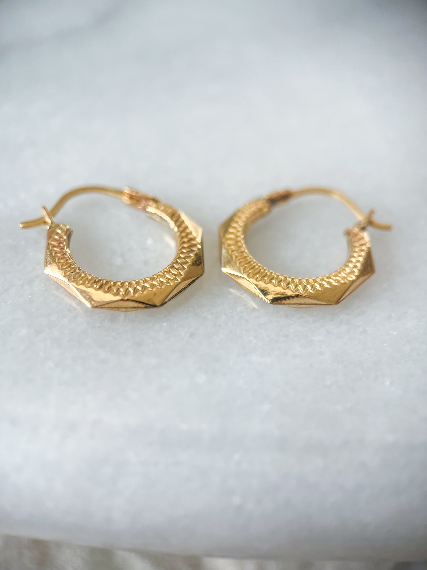Vintage Faceted 10k Yellow Gold Hoop Earrings