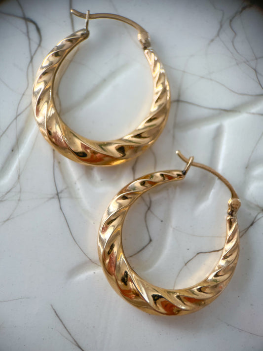 Vintage Twist 10k Yellow Gold Hoop Earrings
