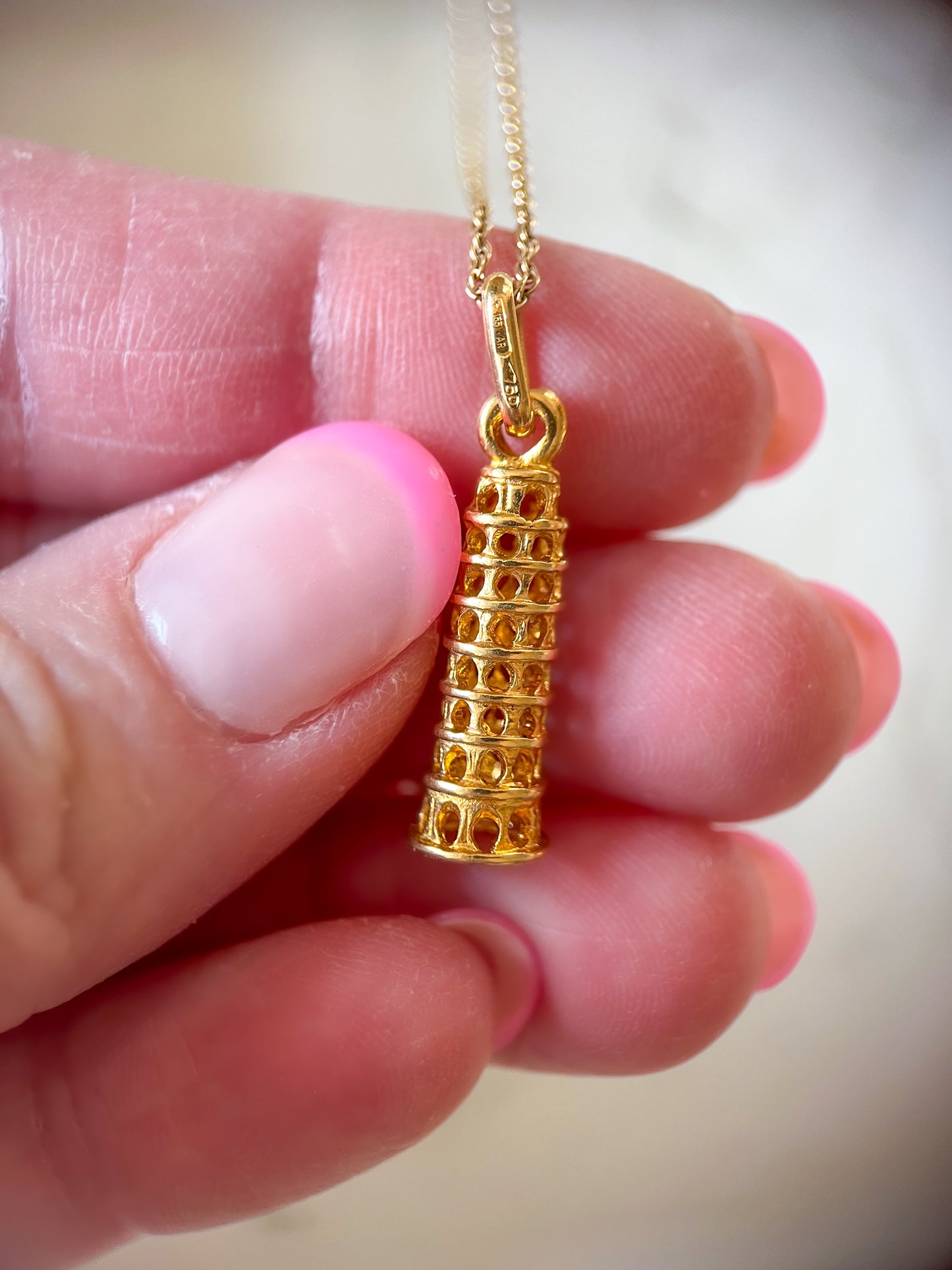 Vintage Leaning Tower of Pisa 18k Yellow Gold Charm