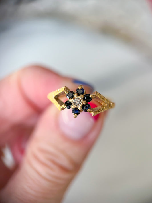 Vintage Natural Sapphire and Diamond Flower 9k Yellow Gold Ring