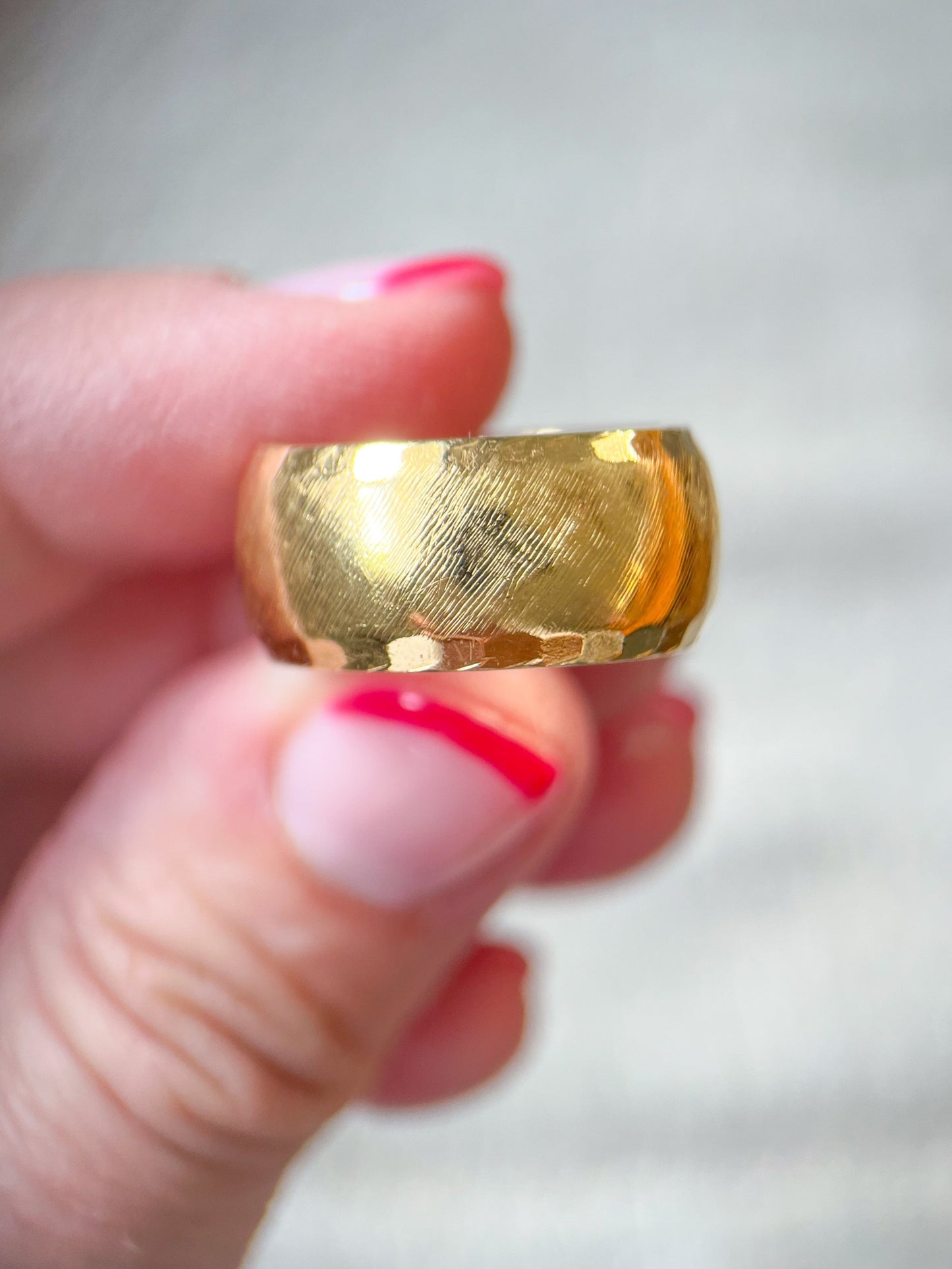 Vintage 14k Yellow Gold Chunky Etched Band Ring