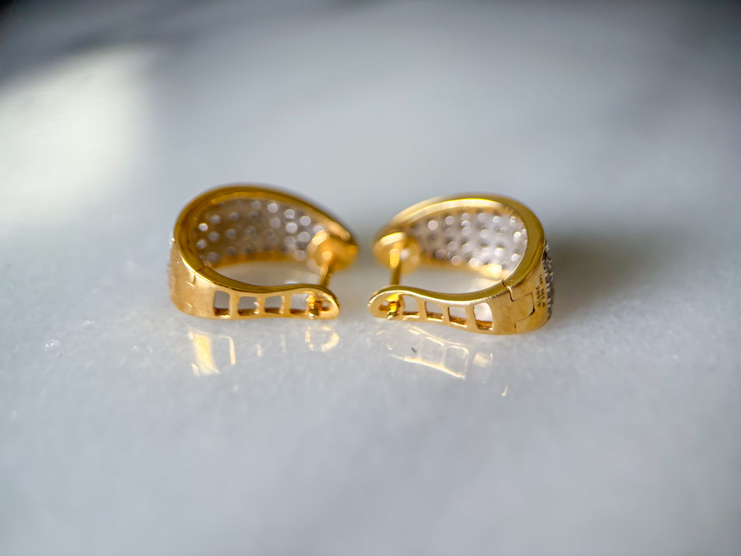 Natural Diamond Oval Hoop 14k Yellow Gold Earrings