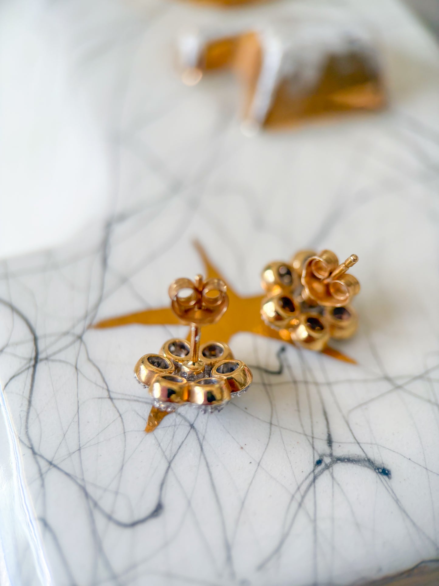 Vintage Natural Diamond Flower 14k Yellow Gold Stud Earrings