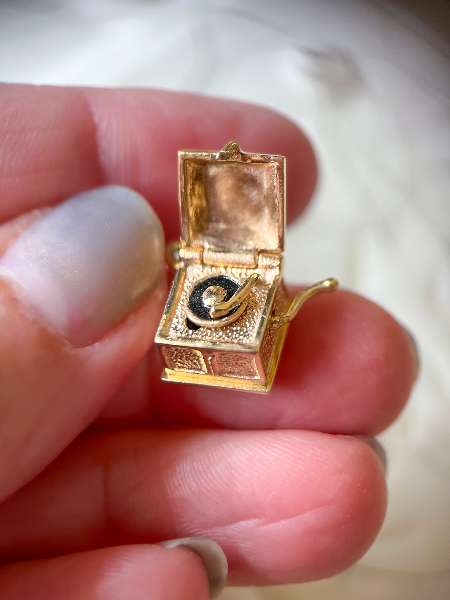Vintage Music Box 14k Yellow Gold Charm