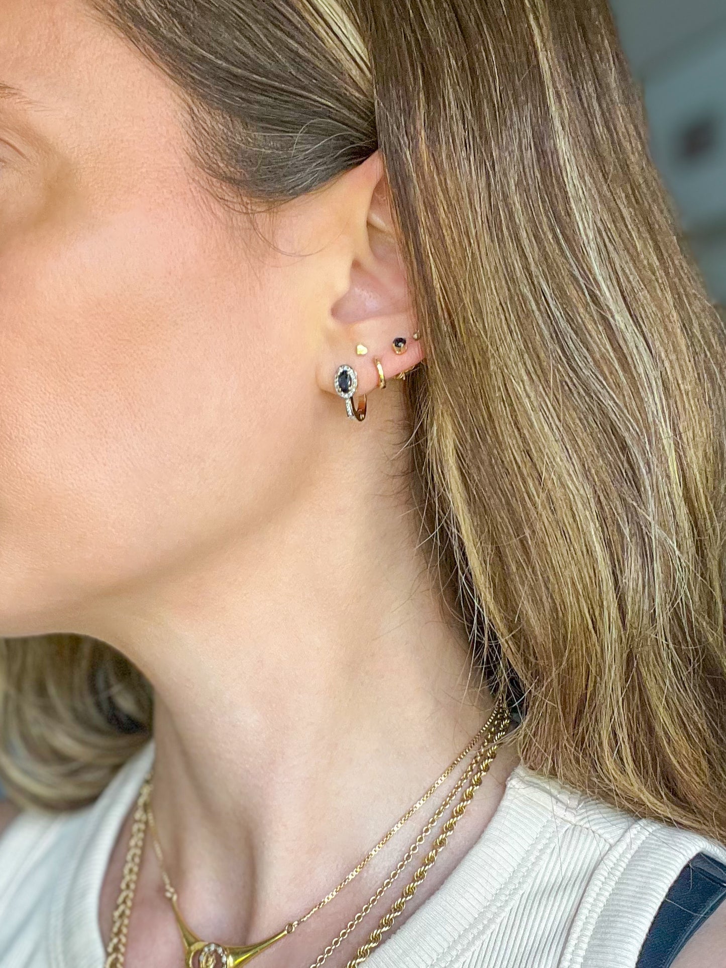 Vintage Natural Sapphire and Natural Diamond 14k Yellow Gold Drop Earrings