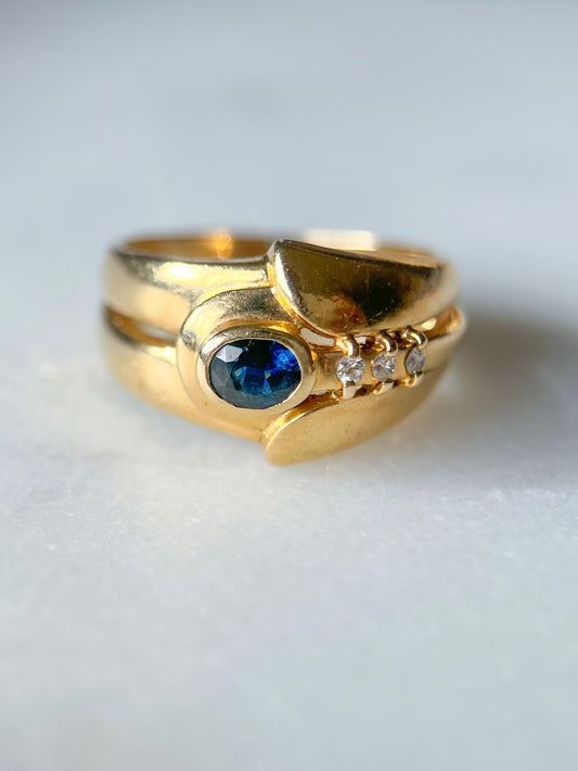 Vintage 14k Yellow Gold Natural Sapphire and Natural Diamond Ring, circa 1990s