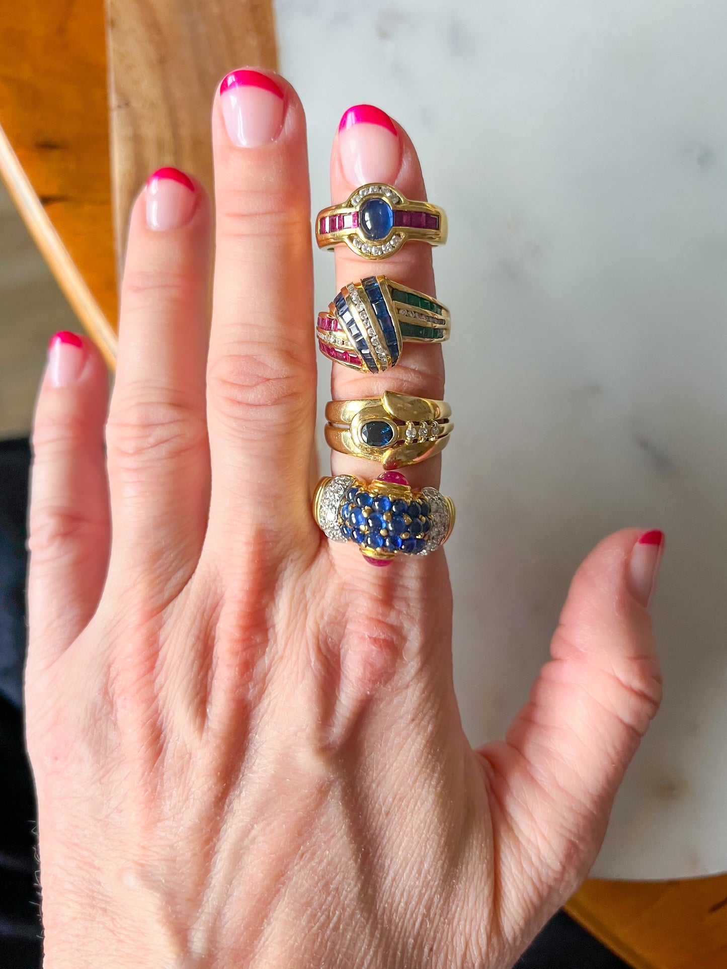 Vintage Cabochon Sapphire Dome 18k Yellow Gold Ring, circa 1990s