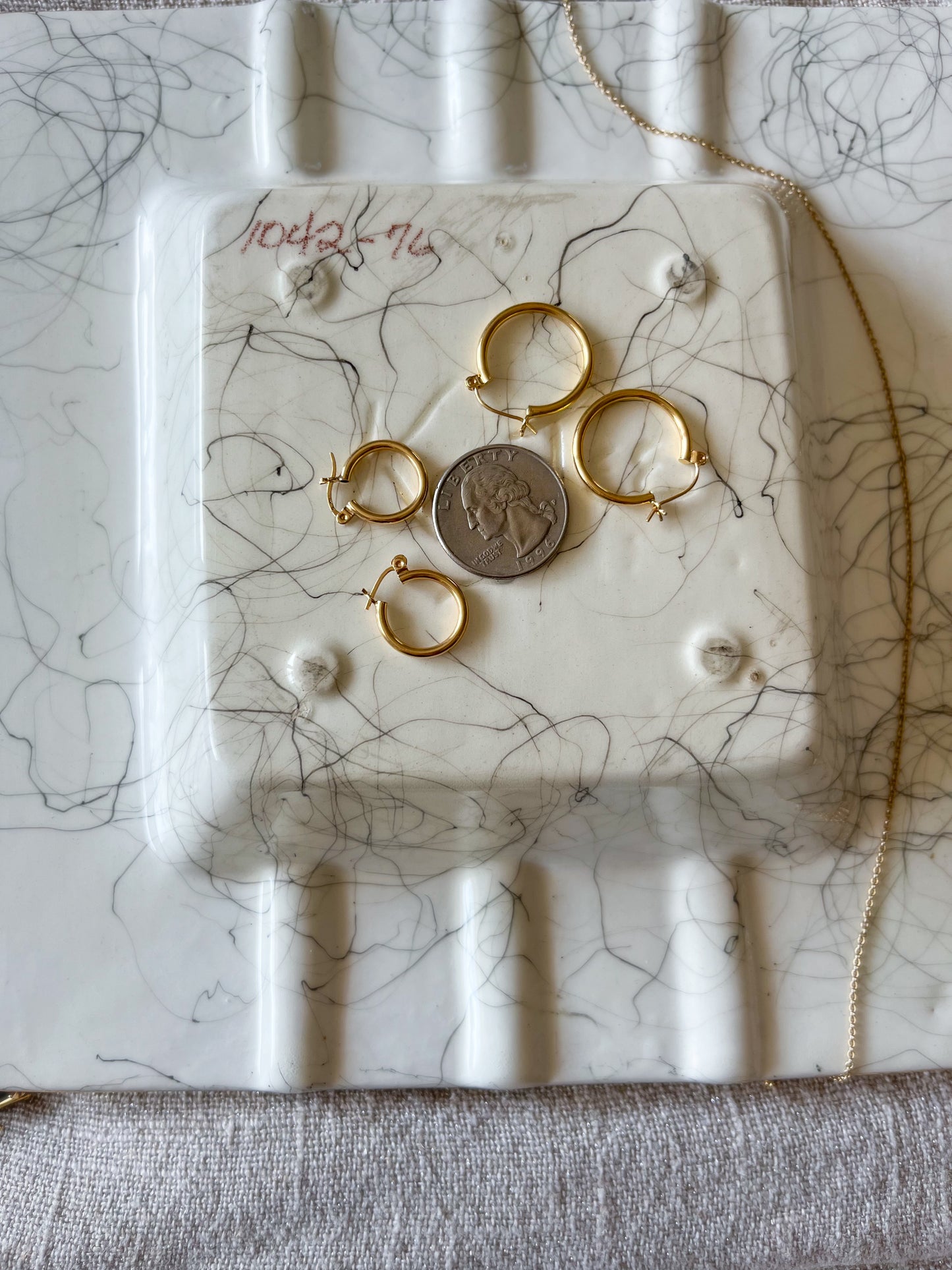 Vintage Small Tube 14k Yellow Gold Hoop Earrings