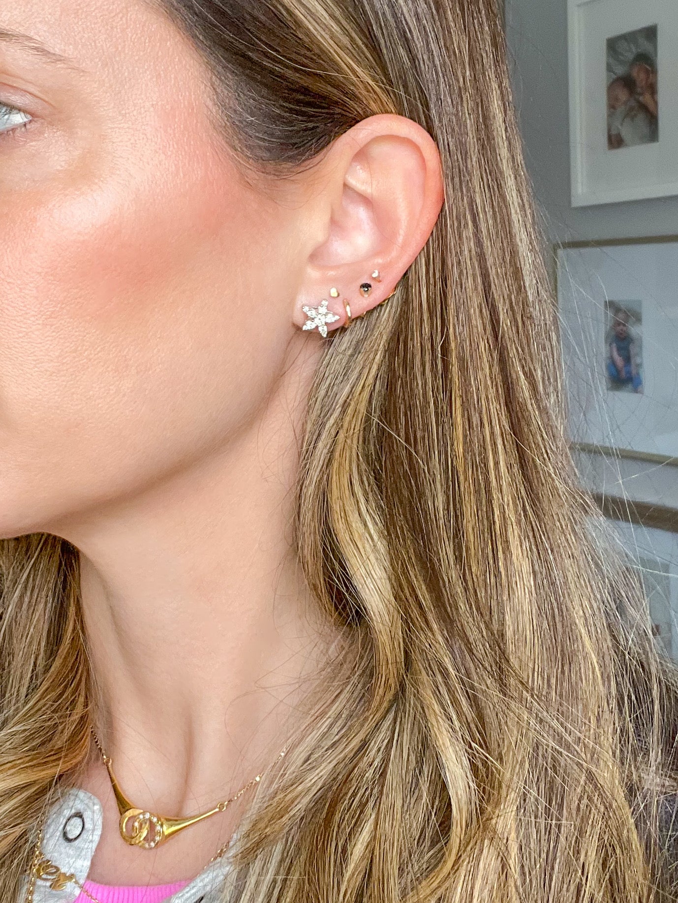 Natural Diamond Star 18k White Gold Stud Earrings
