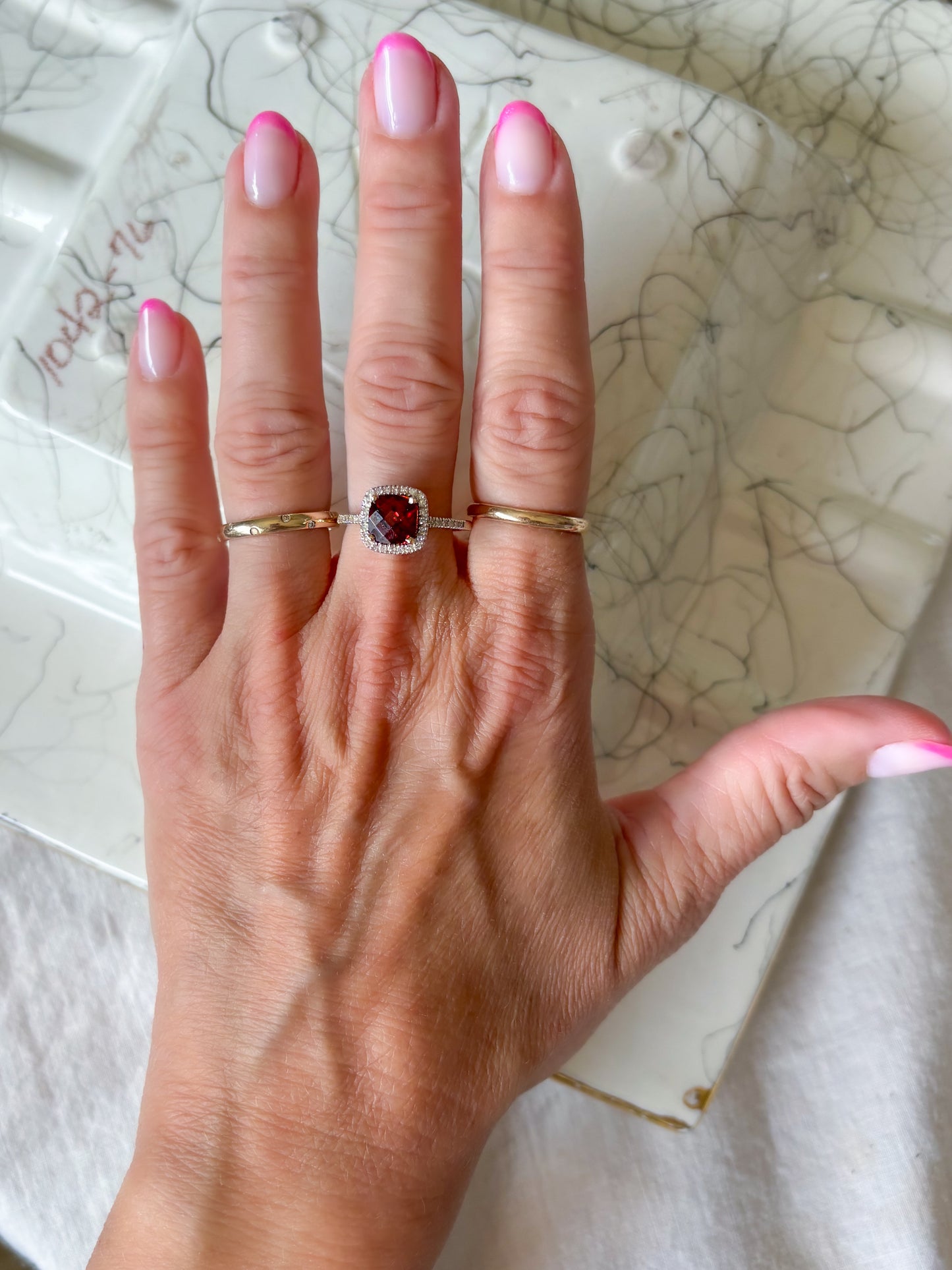 Vintage Semi Precious Garnet and Natural Diamonds 14k Yellow Gold Ring