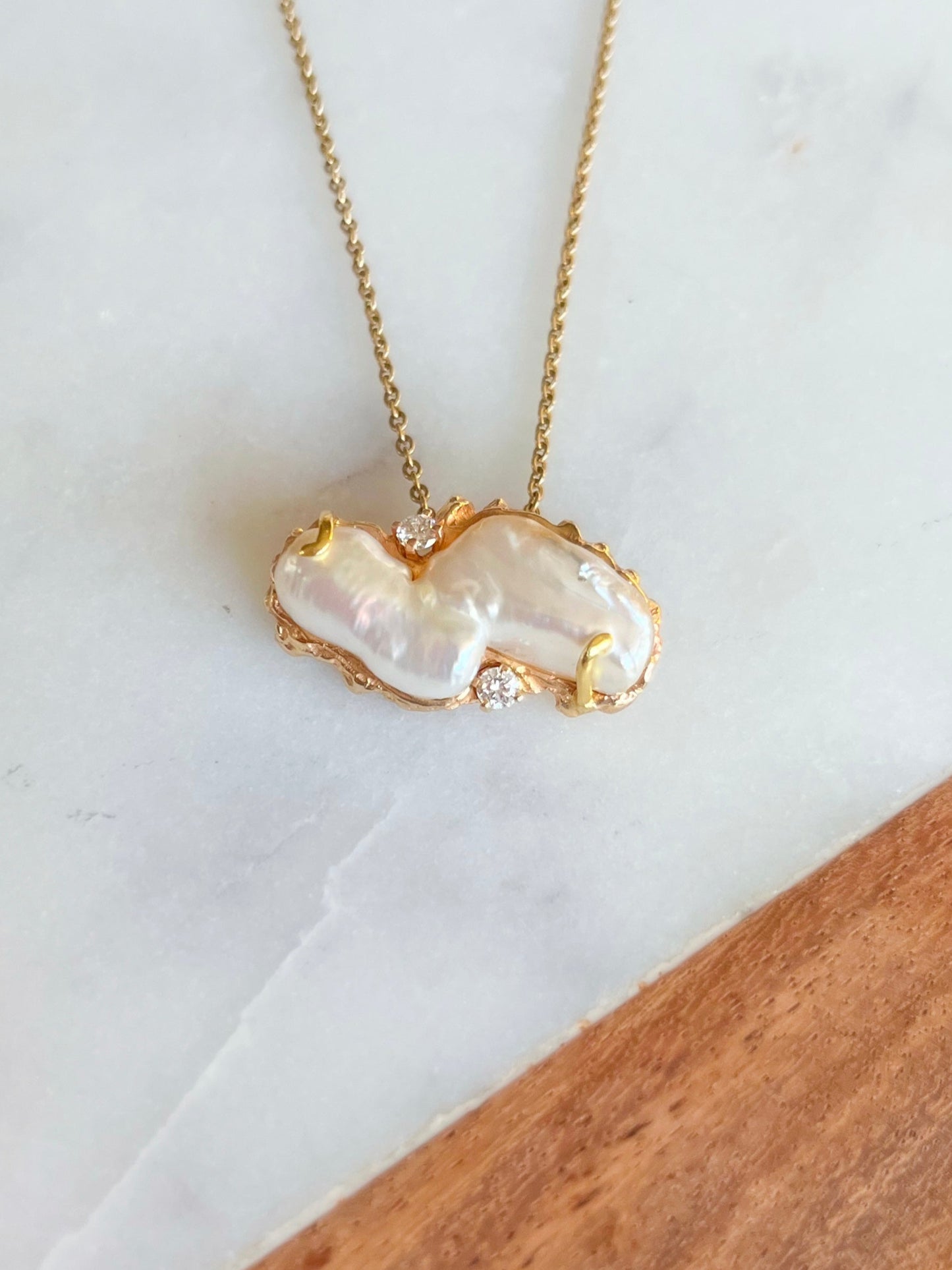 Vintage Pearl and Natural Diamond 14k Yellow Gold Brooch