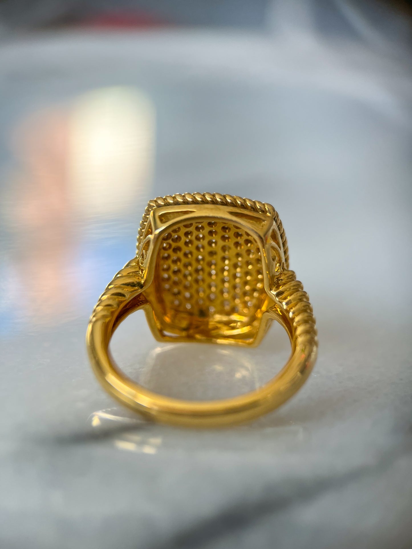Vintage Natural Diamond 18k Yellow Gold Ring