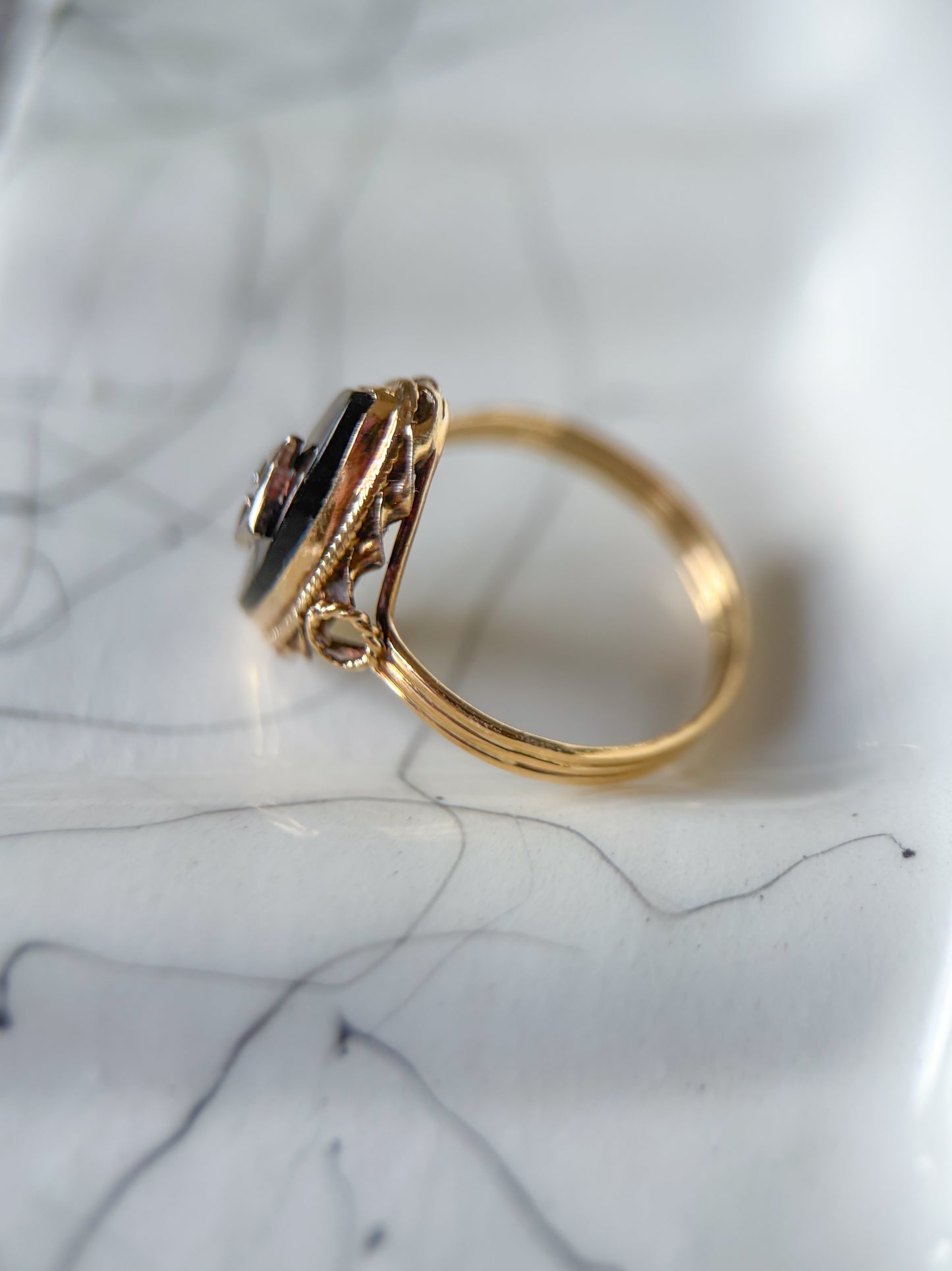 Vintage Onyx and Natural Diamond 14k Yellow Gold Ring