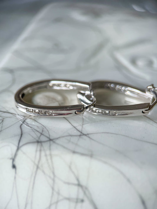 Natural Diamond 14k White Gold Oval Hoop Earrings