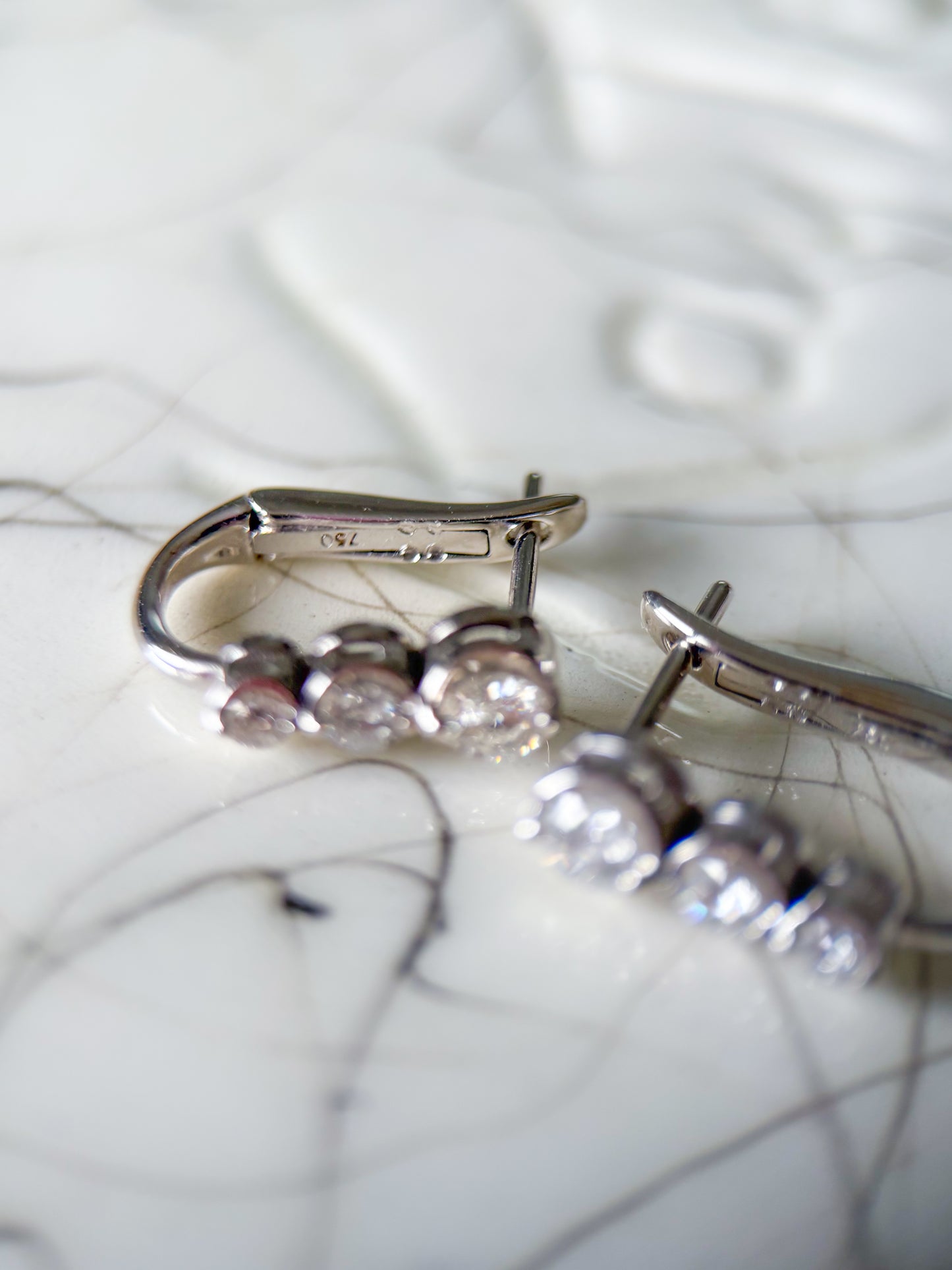 18k White Gold 3 Natural Diamond Drop Earrings