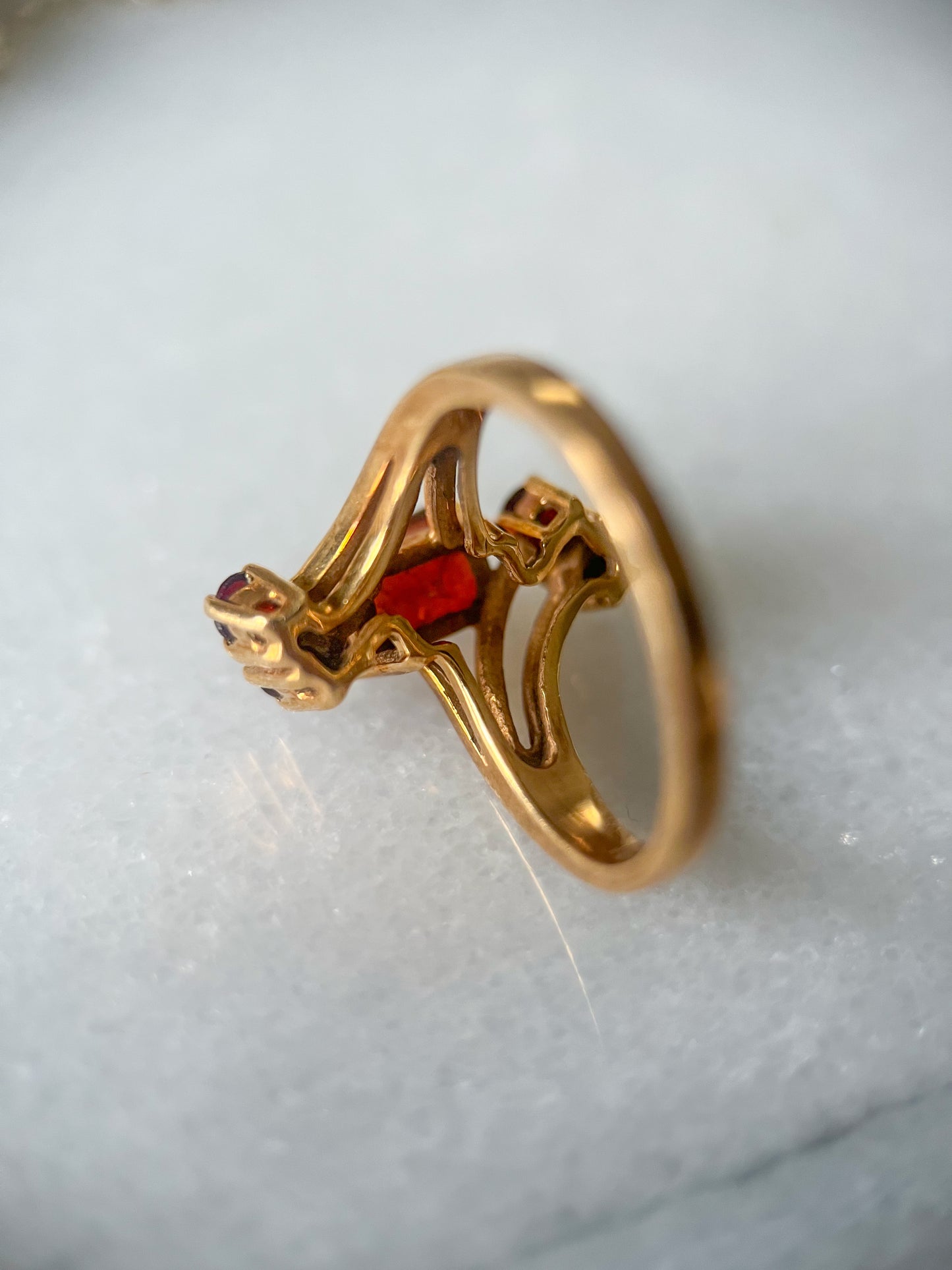 Vintage Garnet 14k Yellow Gold Ring
