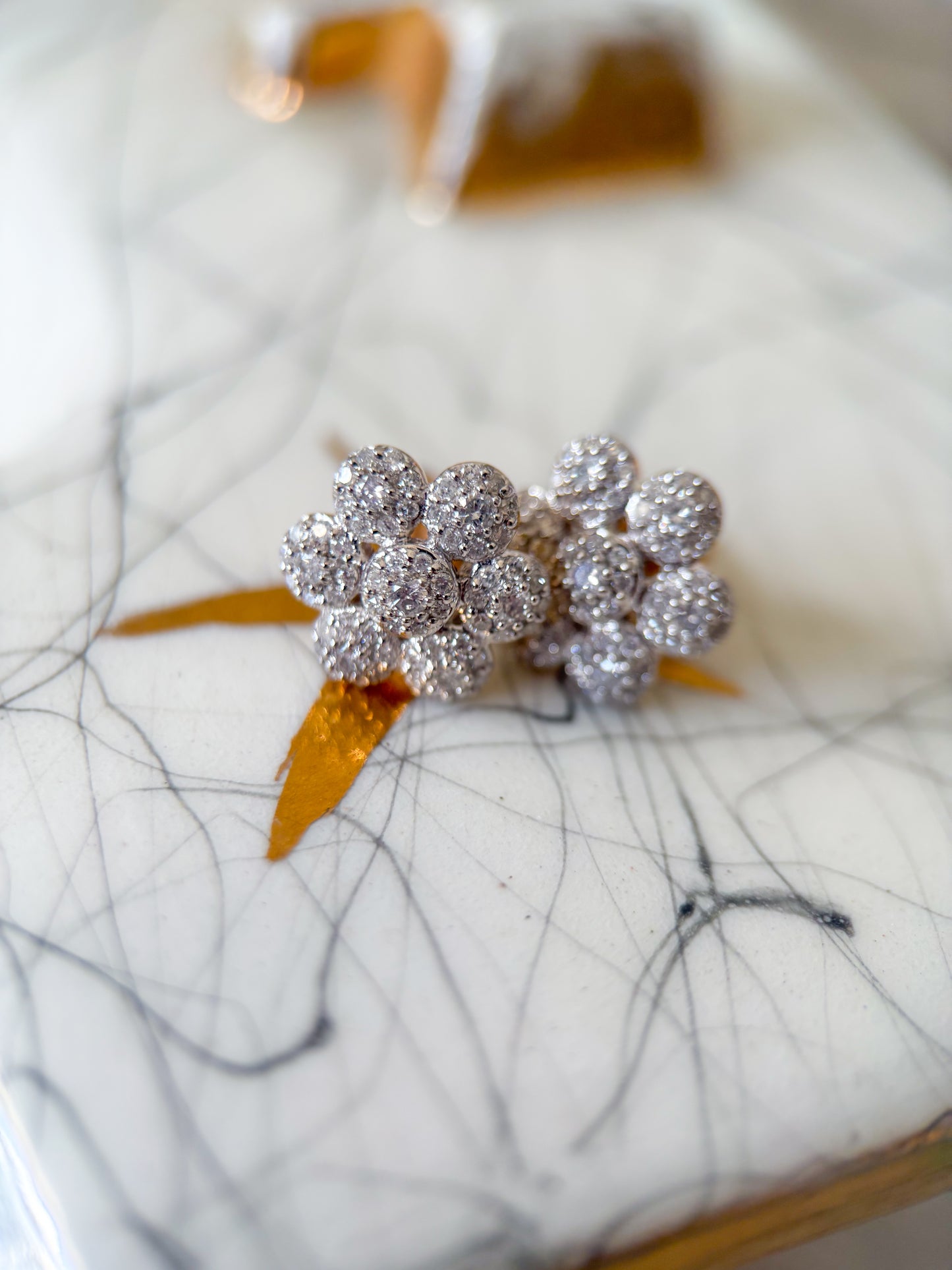 Vintage Natural Diamond Flower 14k Yellow Gold Stud Earrings
