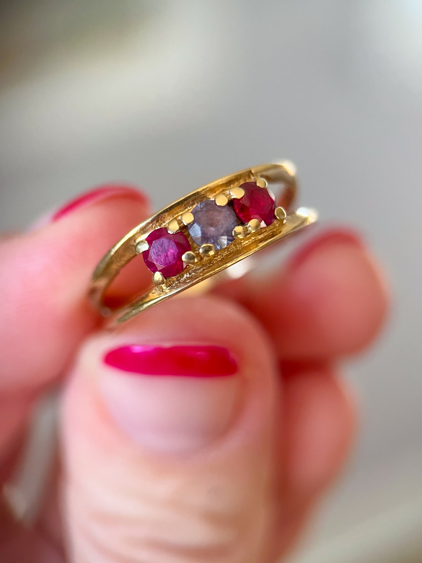 Vintage Multi Gemstone 10k Yellow Gold "Mother's Ring"