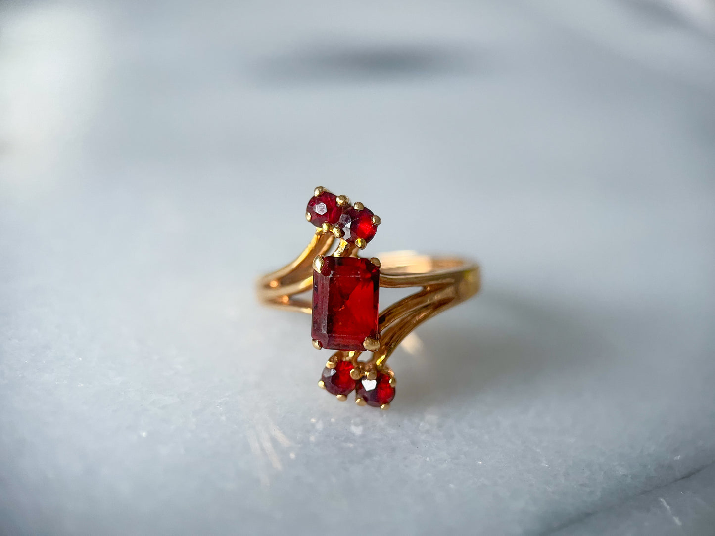 Vintage Garnet 14k Yellow Gold Ring