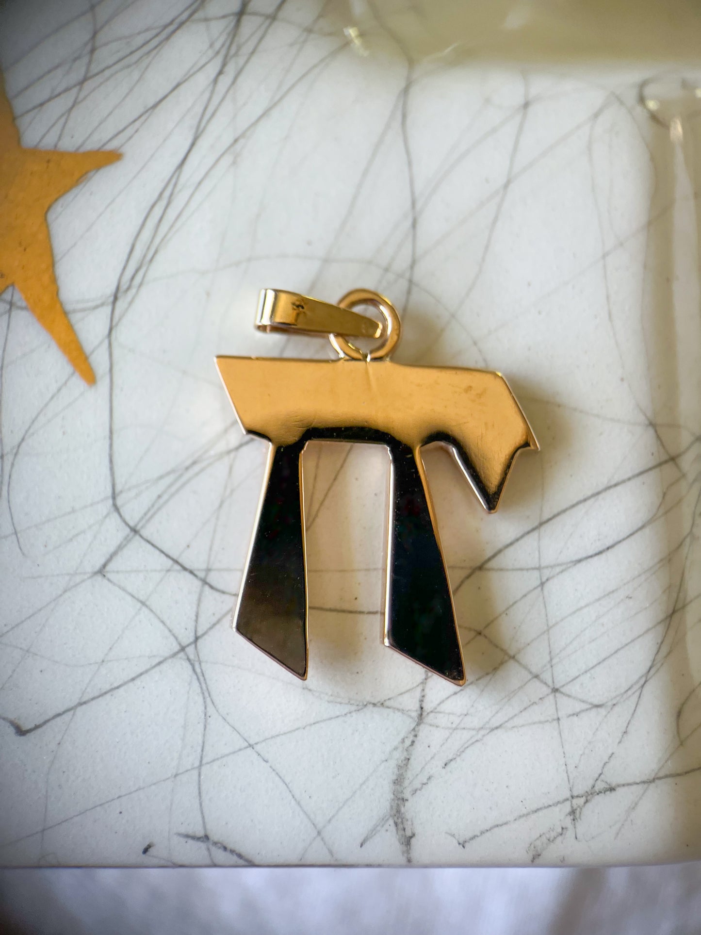 Vintage Etched Chai 14k Yellow Gold Charm