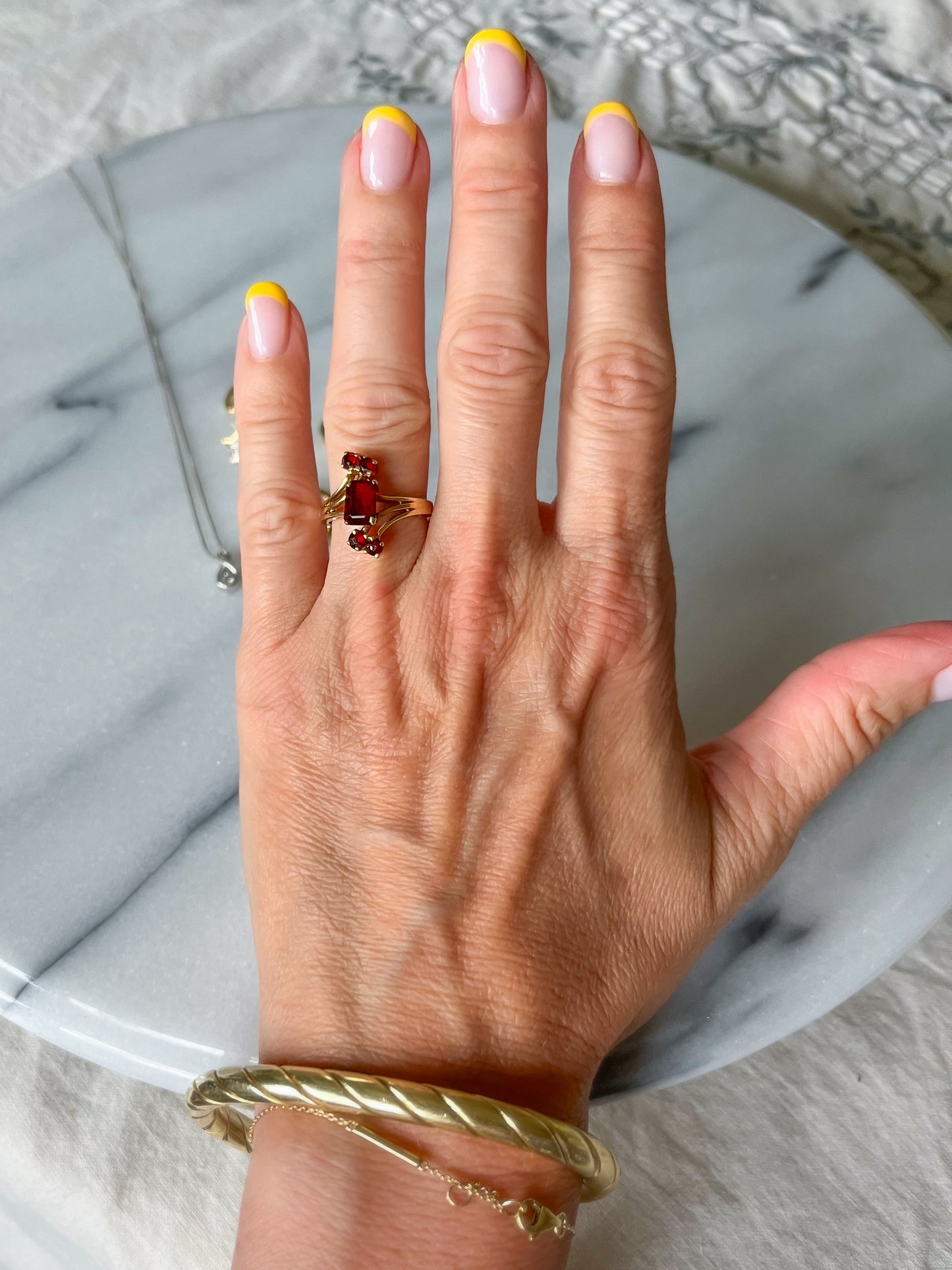 Vintage Garnet 14k Yellow Gold Ring