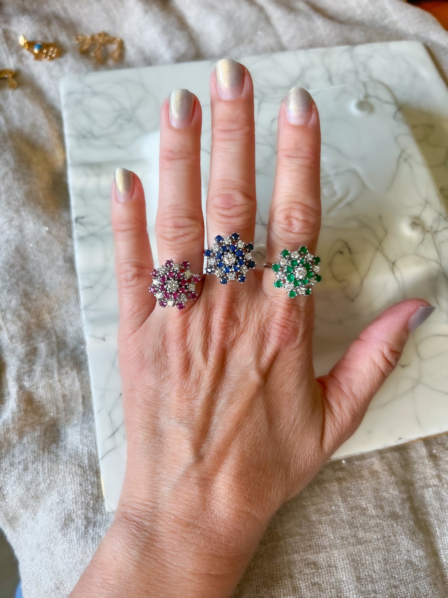 Vintage Natural Emerald and Diamonds 14k White Gold Statement Ring