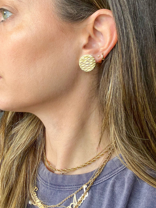 Vintage 14k Yellow Gold Stud Earrings circa 1980s