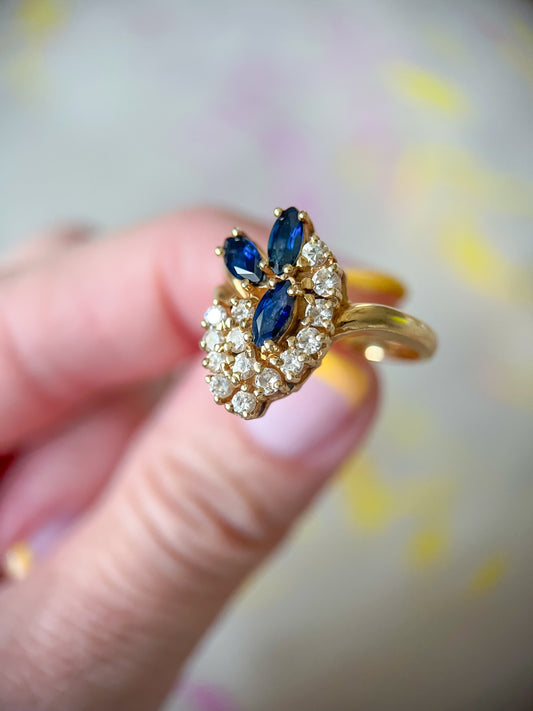 Vintage Natural Diamond and Sapphire 14k Yellow Gold Ring