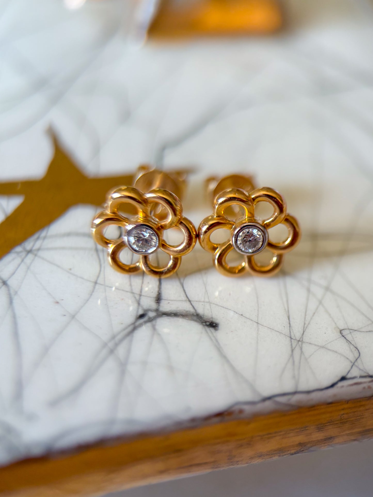 Natural Diamond Flower 14k Yellow Gold Stud Earrings