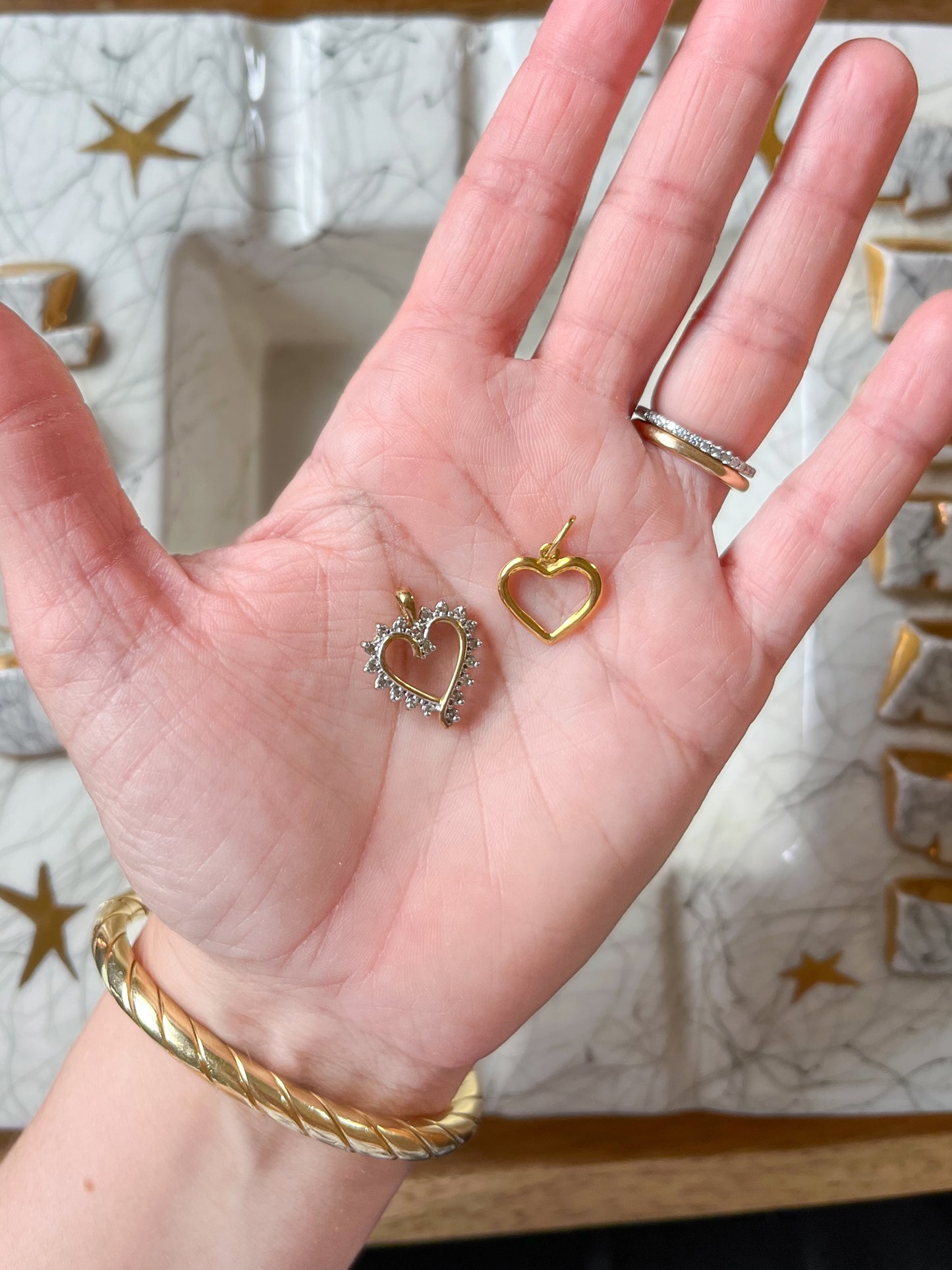 Vintage Open Heart 18k Yellow Gold Charm