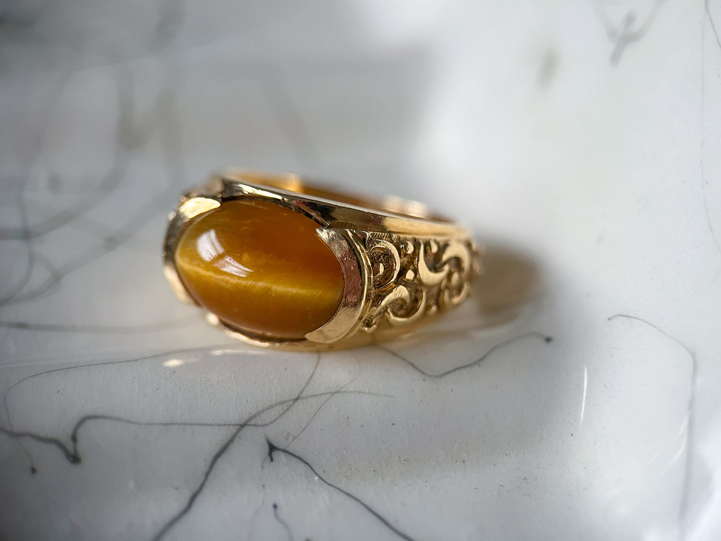 Vintage Tigers Eye 14k Yellow Gold Ring