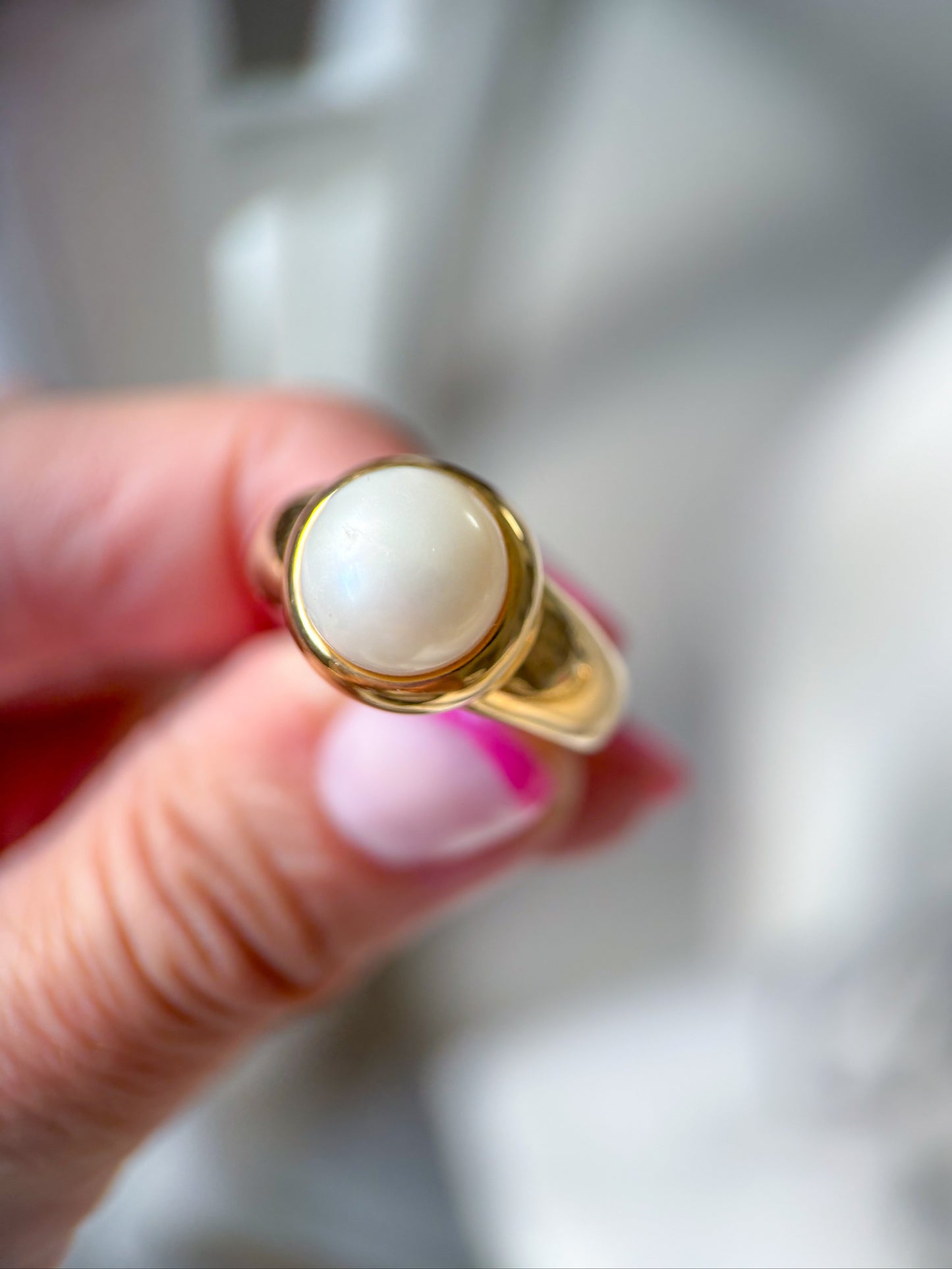 Vintage Large Natural Pearl 14k Yellow Gold Ring