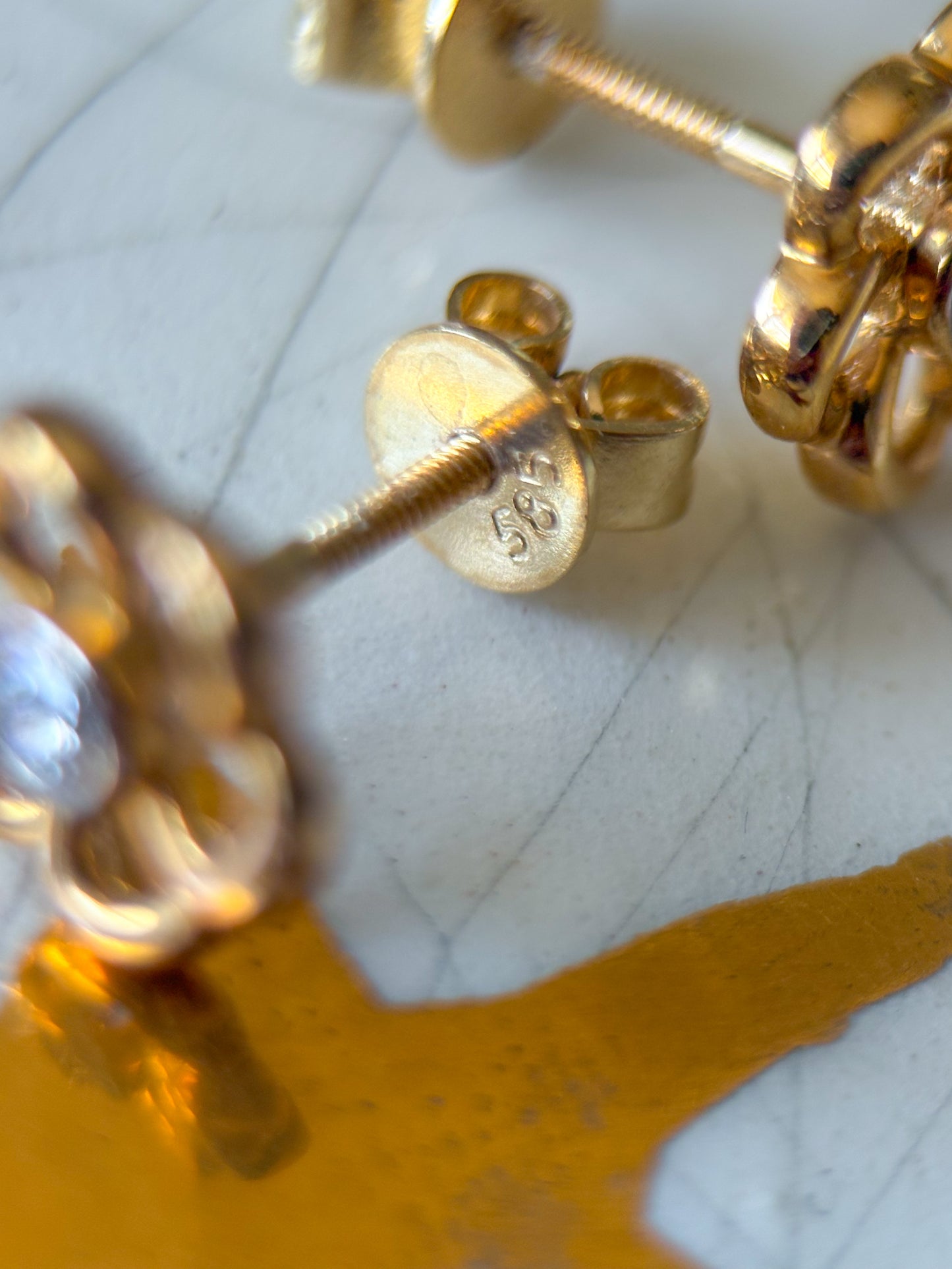 Natural Diamond Flower 14k Yellow Gold Stud Earrings