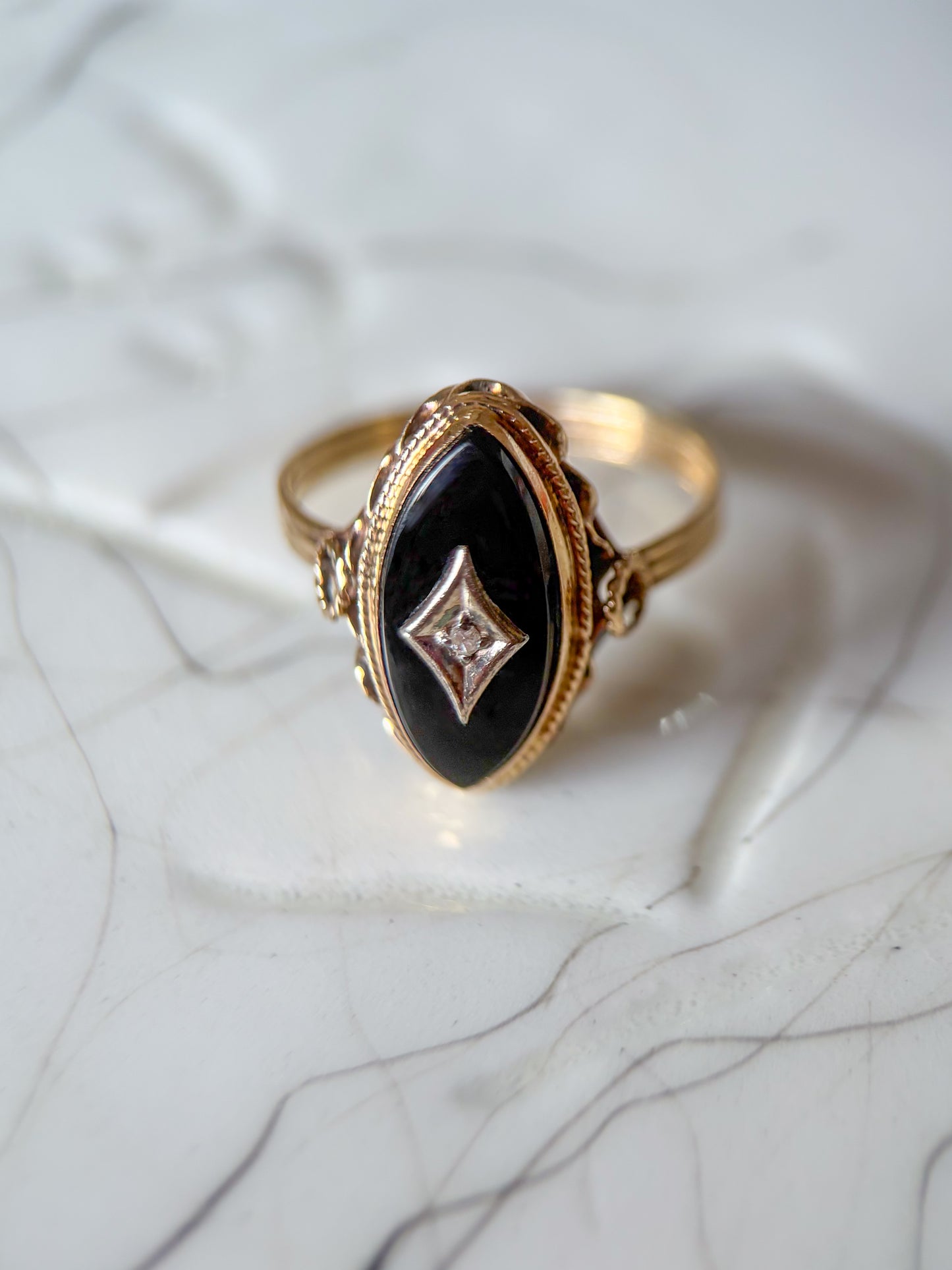 Vintage Onyx and Natural Diamond 14k Yellow Gold Ring