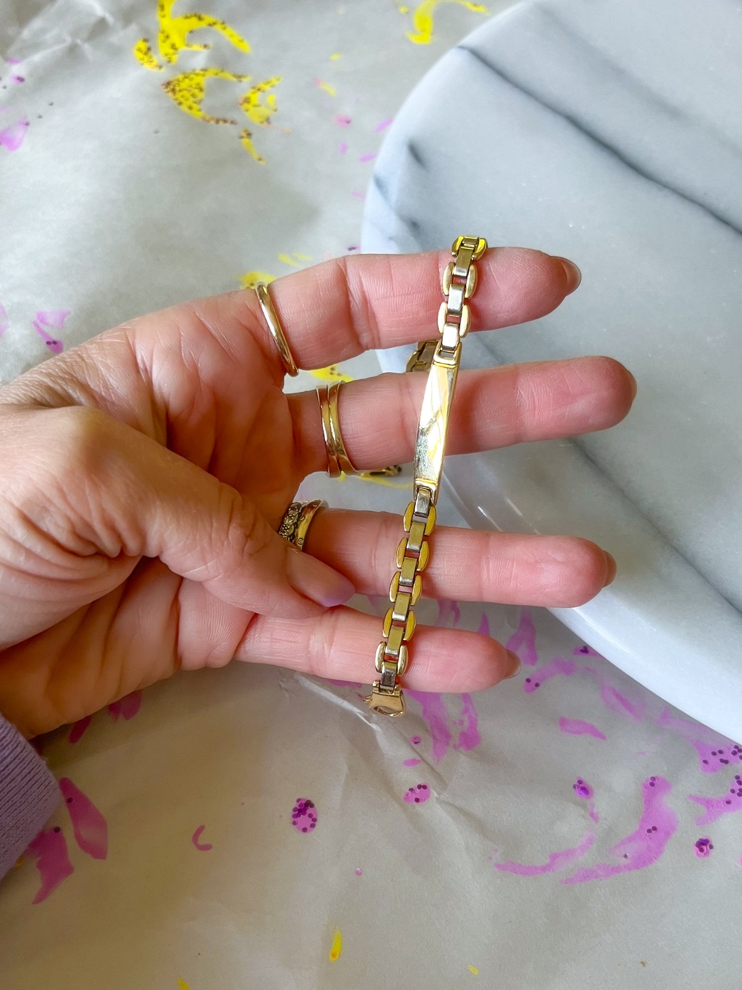 Vintage 18k Yellow and White Gold, Two Toned ID 8.5 Inch Bracelet