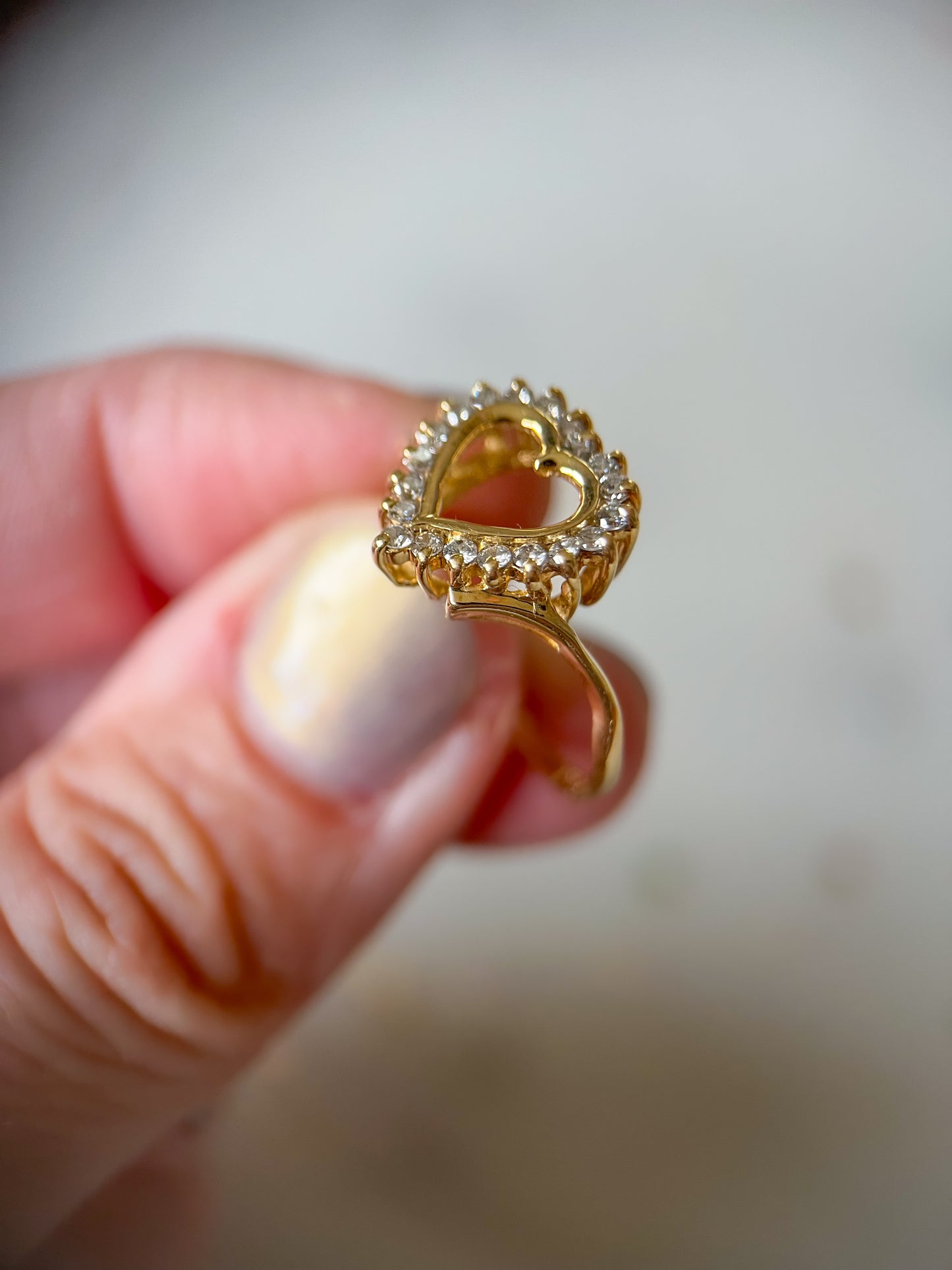 Vintage Natural Diamond 14k Yellow Gold Open Heart Ring