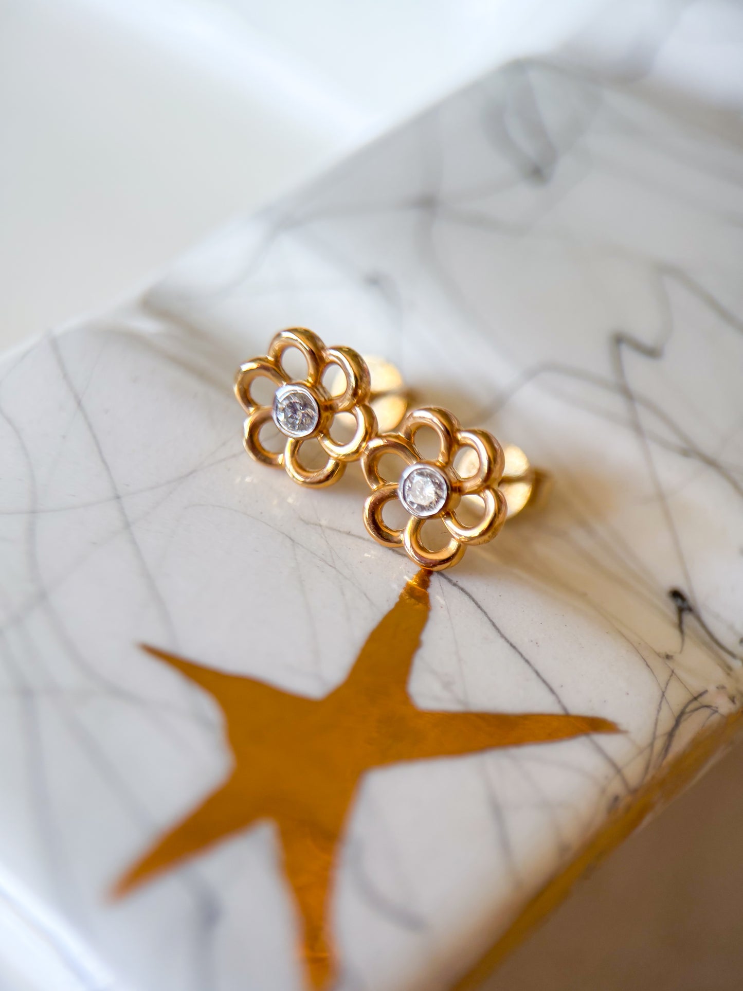 Natural Diamond Flower 14k Yellow Gold Stud Earrings