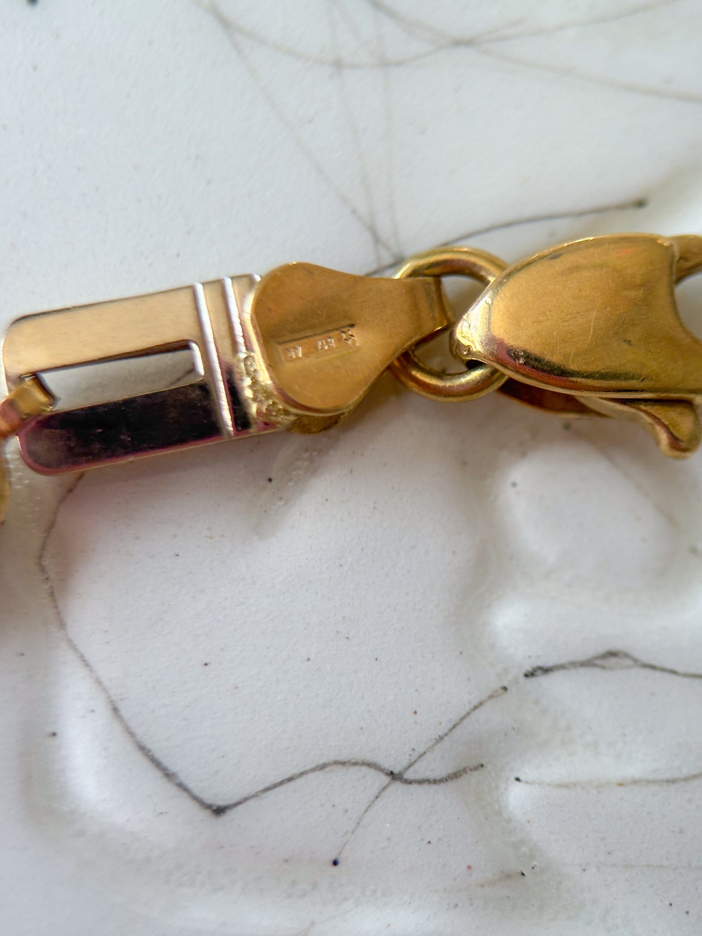Vintage 18k Yellow and White Gold, Two Toned ID 7.5 Inch Bracelet