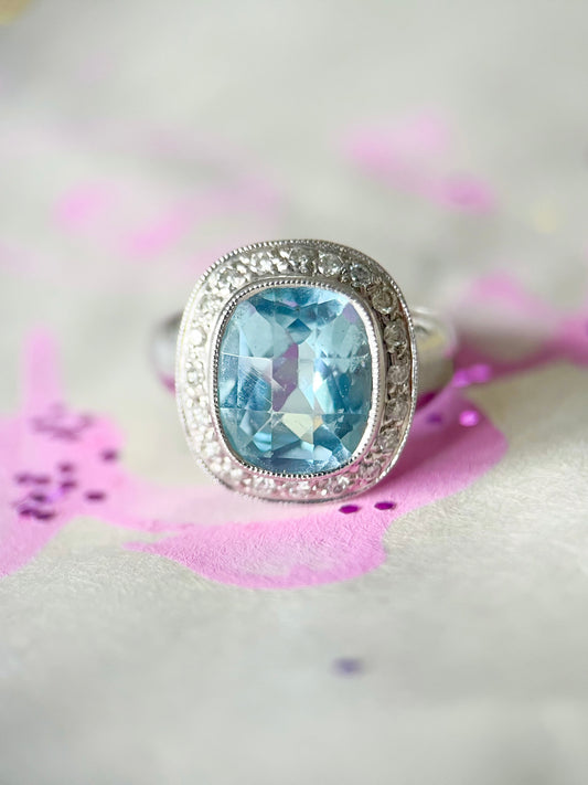 Vintage Natural Aquamarine Cushion Cut and Diamond 18k White Gold Ring
