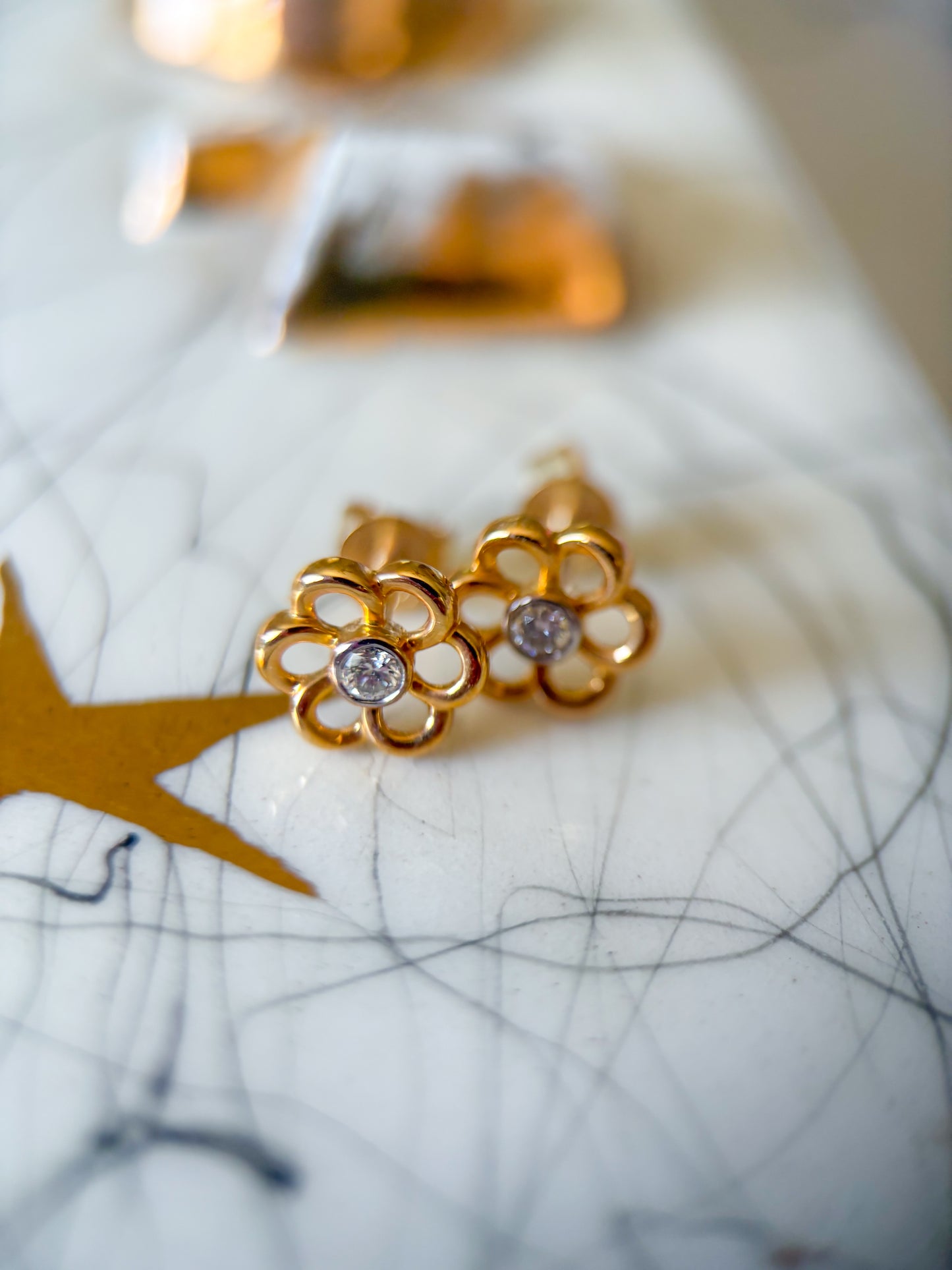 Natural Diamond Flower 14k Yellow Gold Stud Earrings