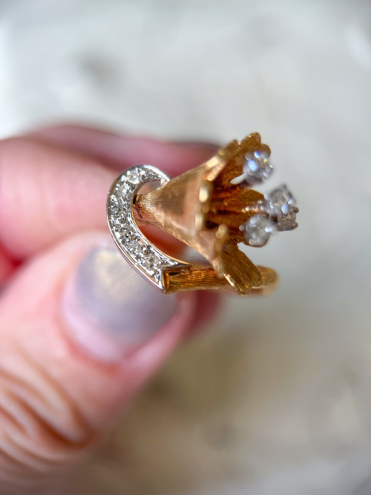 Vintage Flower Natural Diamond Rings in 18k Yellow Gold