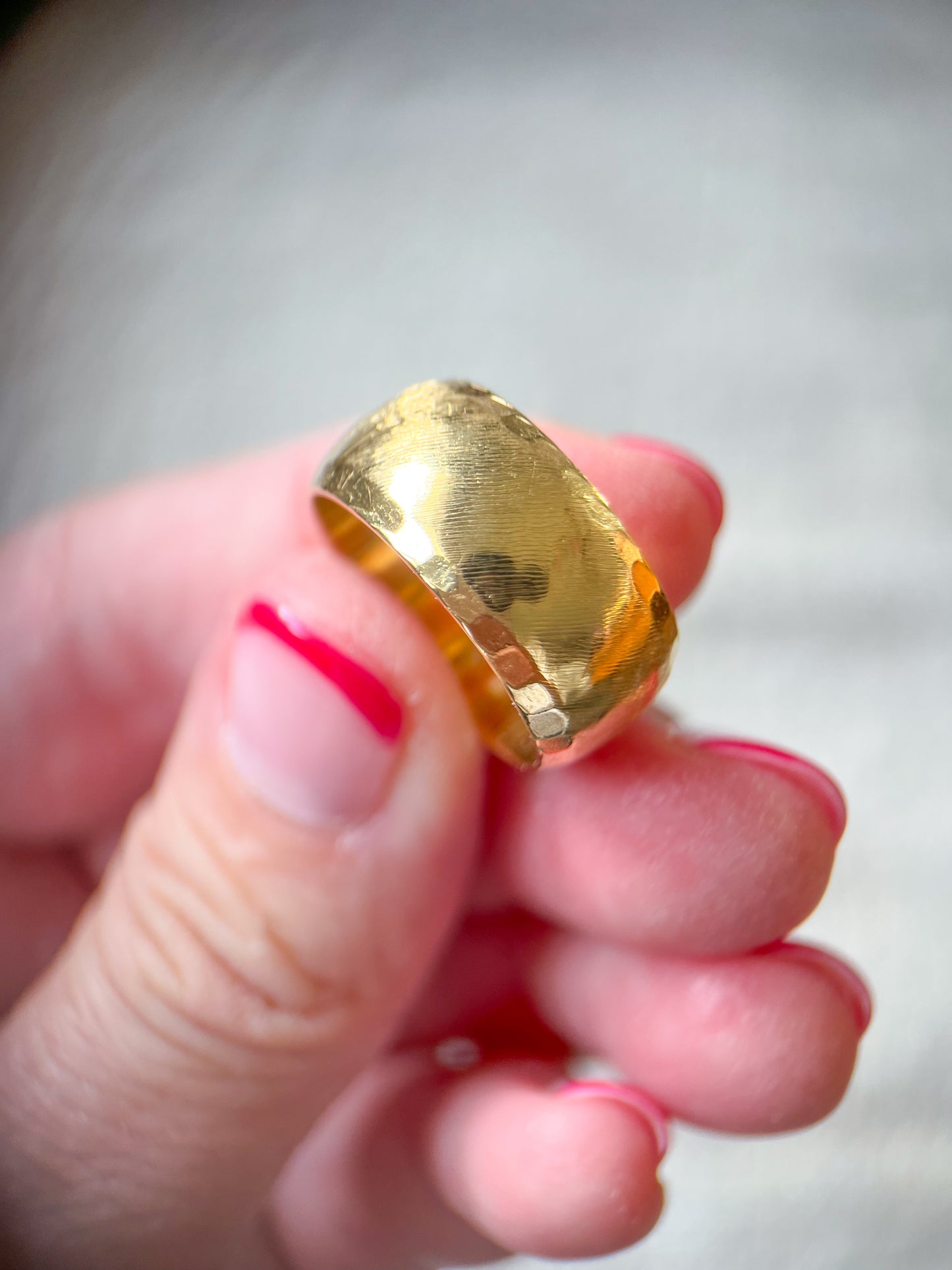Vintage 14k Yellow Gold Chunky Etched Band Ring