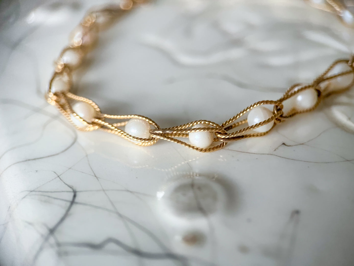 Vintage Natural Pearl and Open Chain 14k Yellow Gold 7 Inch Bracelet