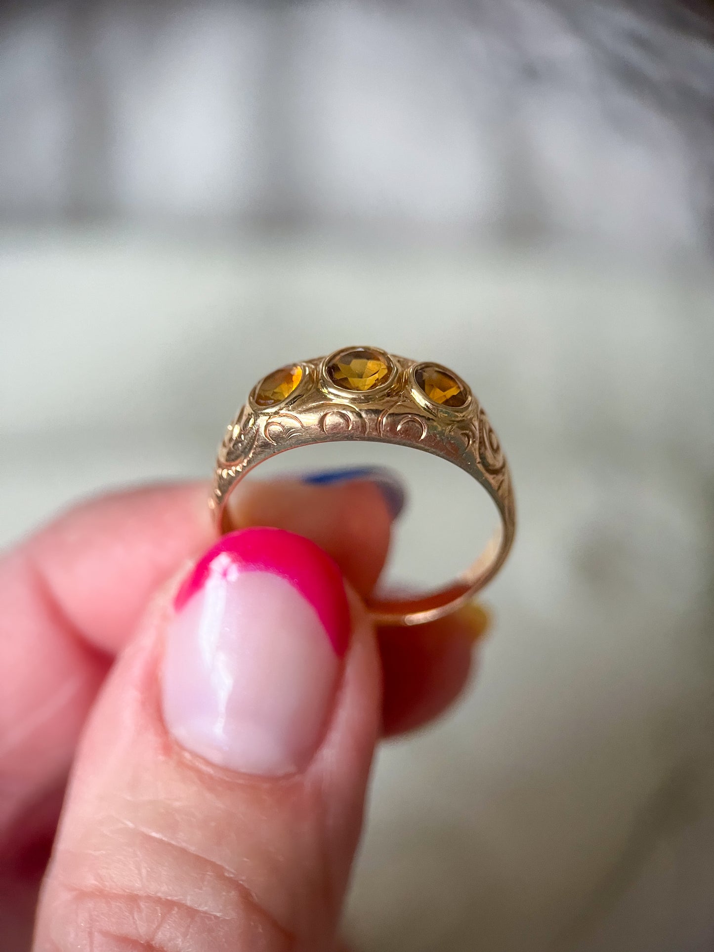 Vintage Three Stone Natural Citrine 10k Yellow Gold Ring
